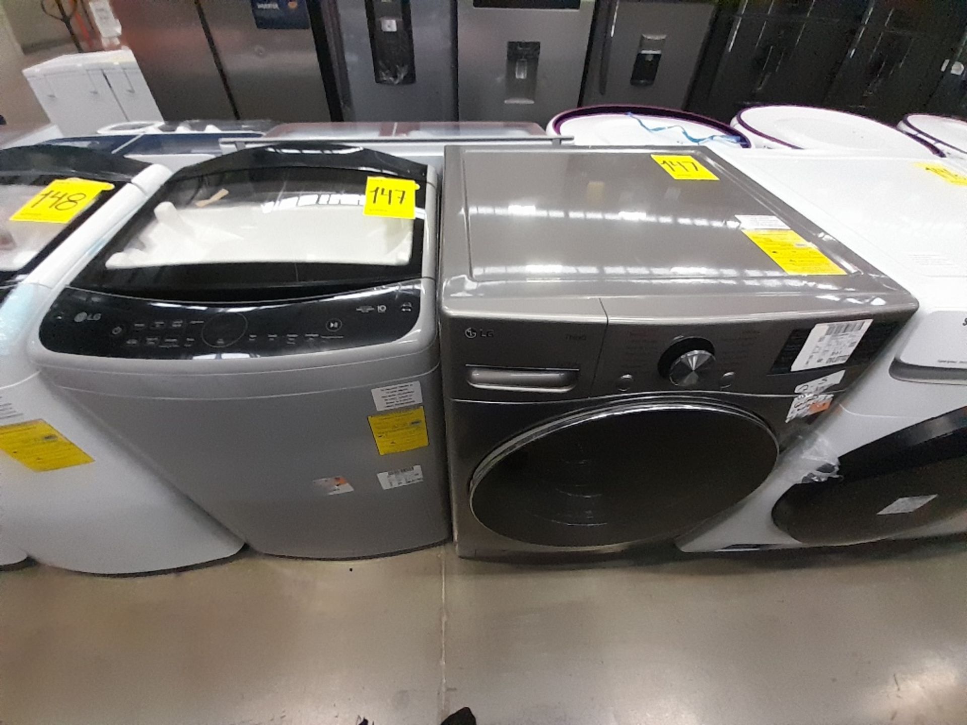 Lote de 1 lavadora y 1 Lavasecadora contiene: 1 lavadora de 18 KG, Marca LG, Modelo WT18DV6, Serie