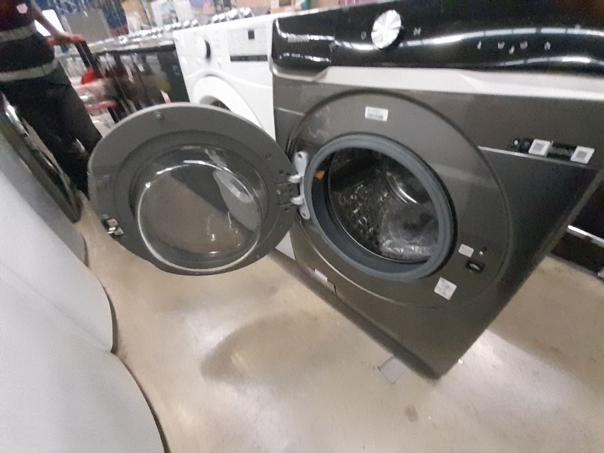 Lote de 1 lavadora y 1 Secadora contiene: 1 lavadora de 20 KG, Marca SAMSUNG, Modelo WD20T6300GP, S - Image 6 of 7