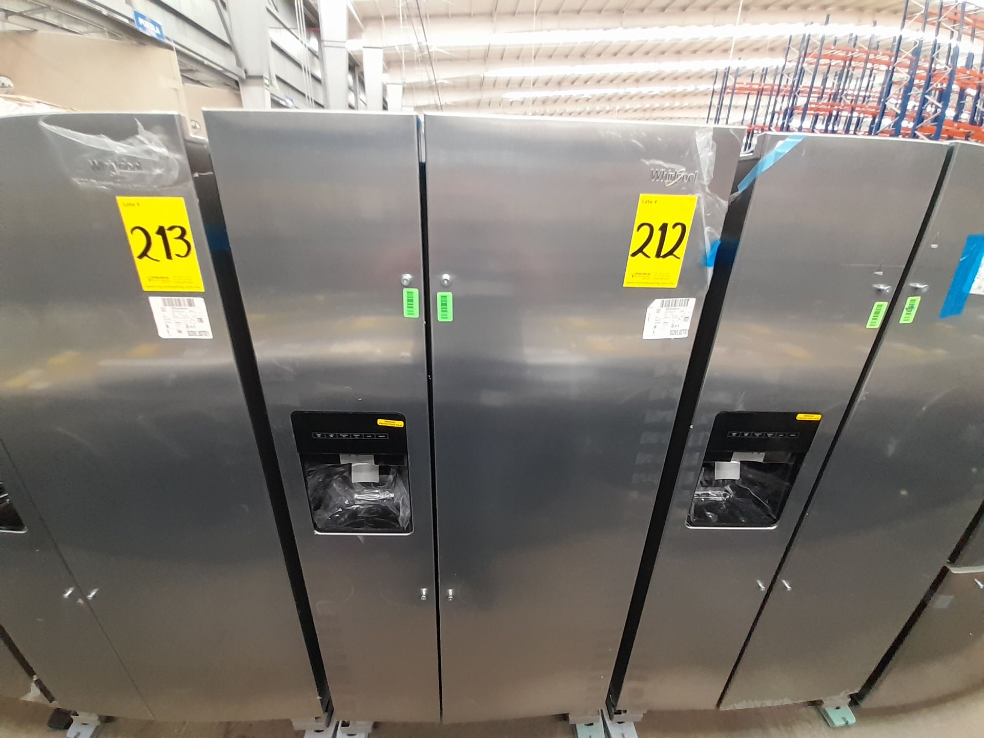 (Nuevo) Lote de 1 Refrigerador con Dispensador de Agua Marca WHIRLPOOL, Modelo WD2620S, Serie ND, C