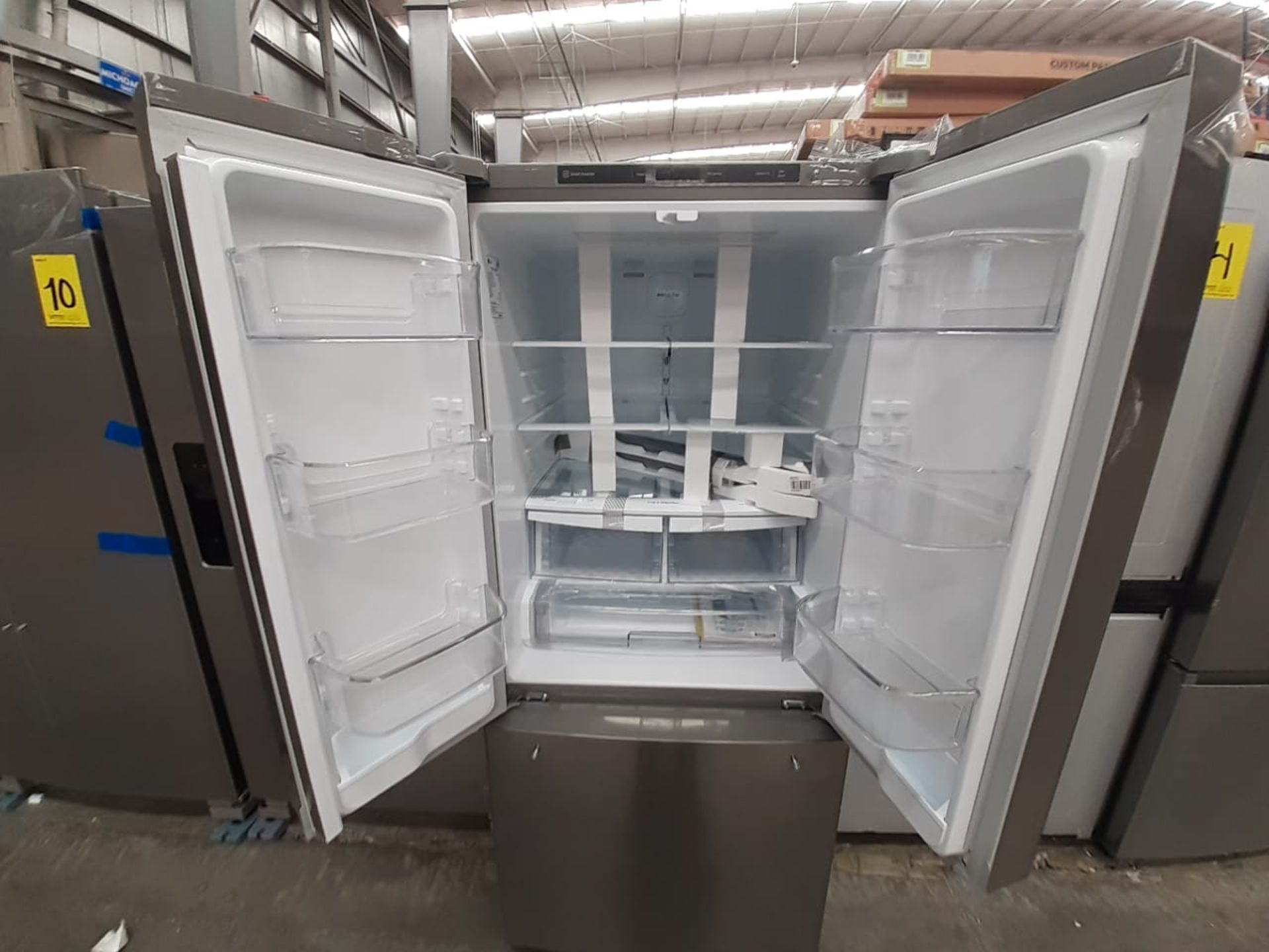 (Nuevo) Lote de 1 Refrigerador sin Dispensador de Agua Marca LG, Modelo GM22BIP, Serie Q1A712, Colo - Image 4 of 6