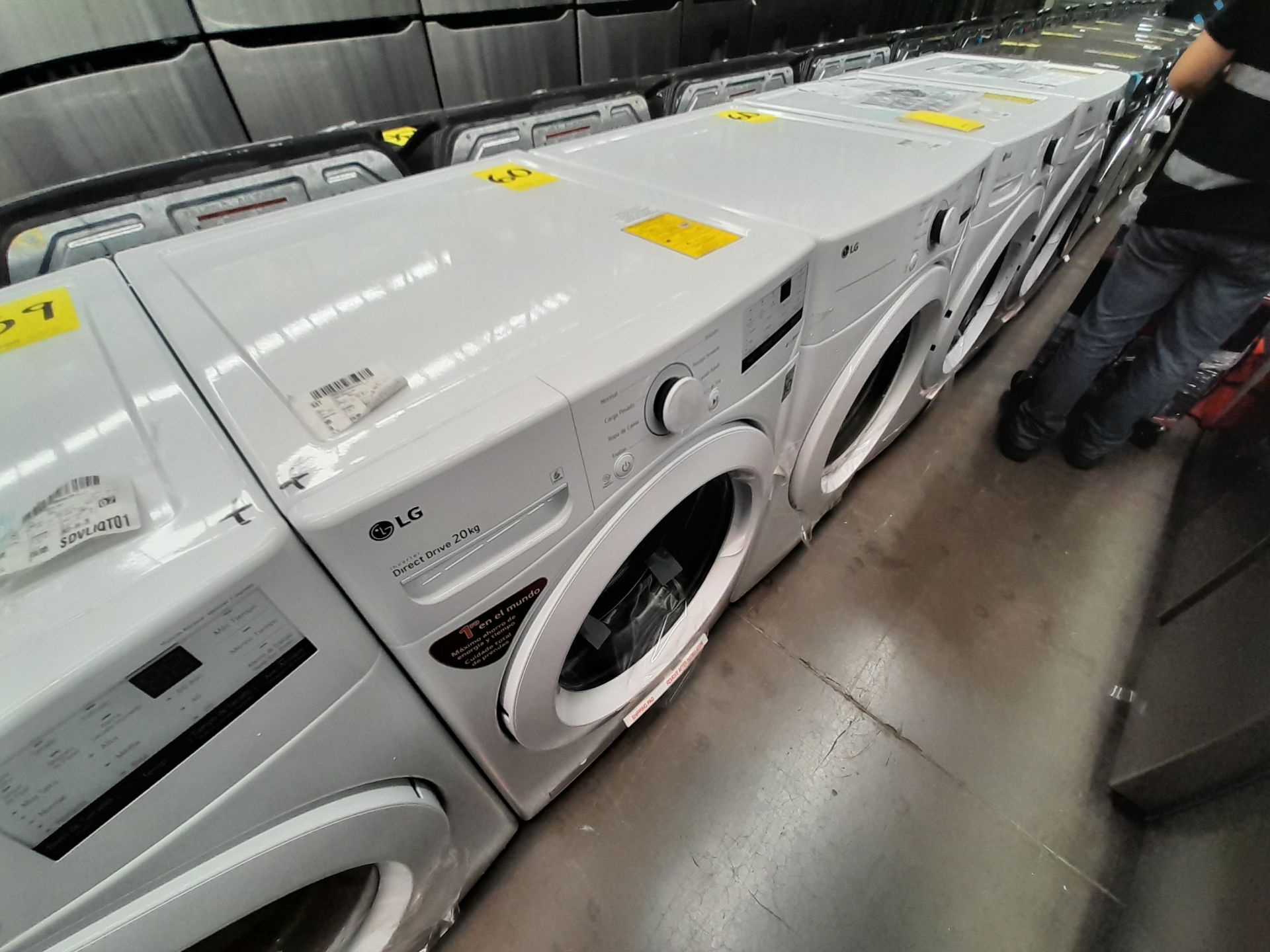 (Nuevo) Lote de 1 lavadora y 1 secadora contiene: 1 lavadora de 20 K, Marca LG, Modelo WN20WV26W, S - Image 3 of 6