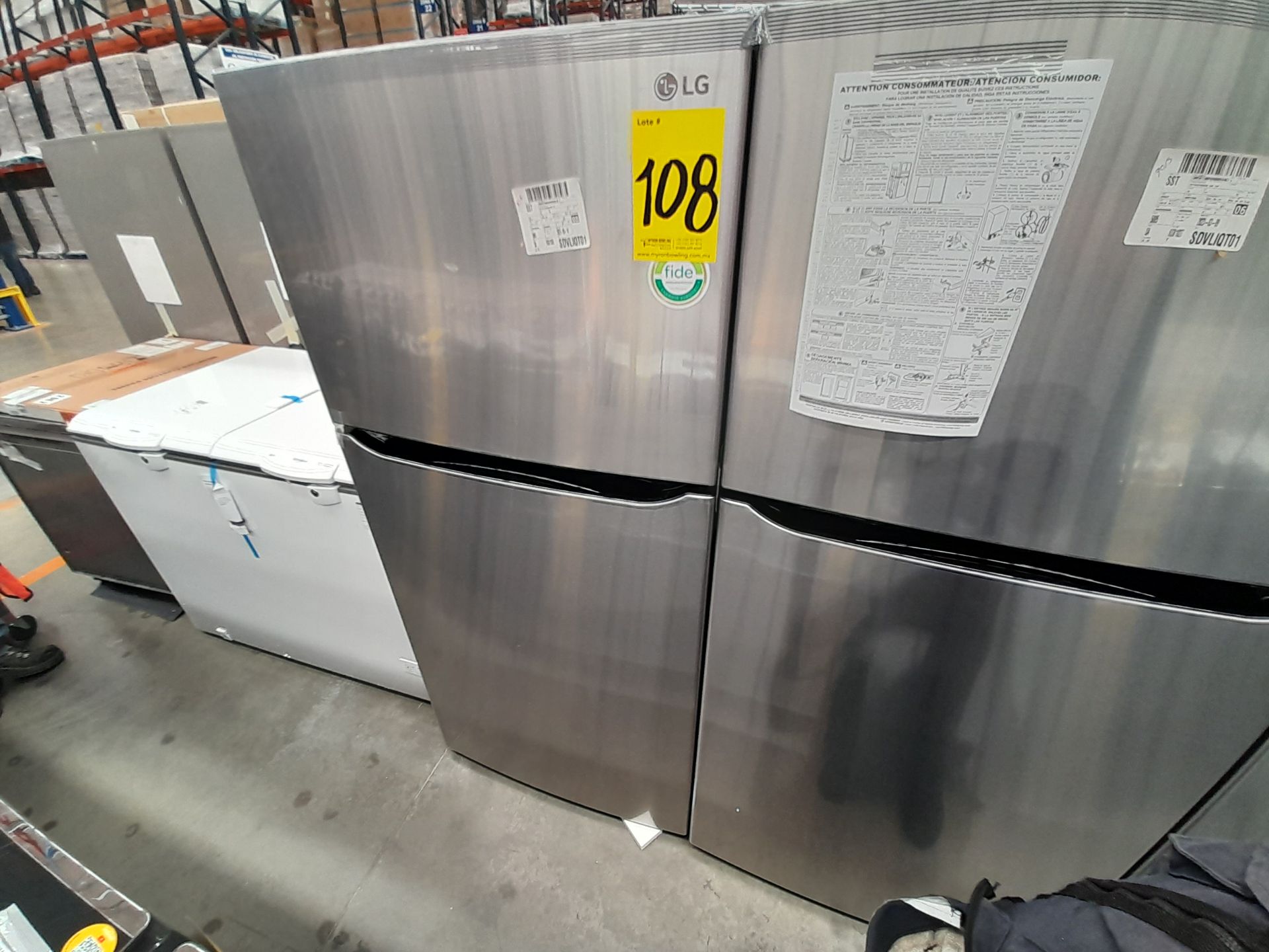 (Nuevo) Lote de 1 Refrigerador sin Dispensador de Agua Marca LG, Modelo LT57BPSX, Serie 3G383, Colo - Image 3 of 6
