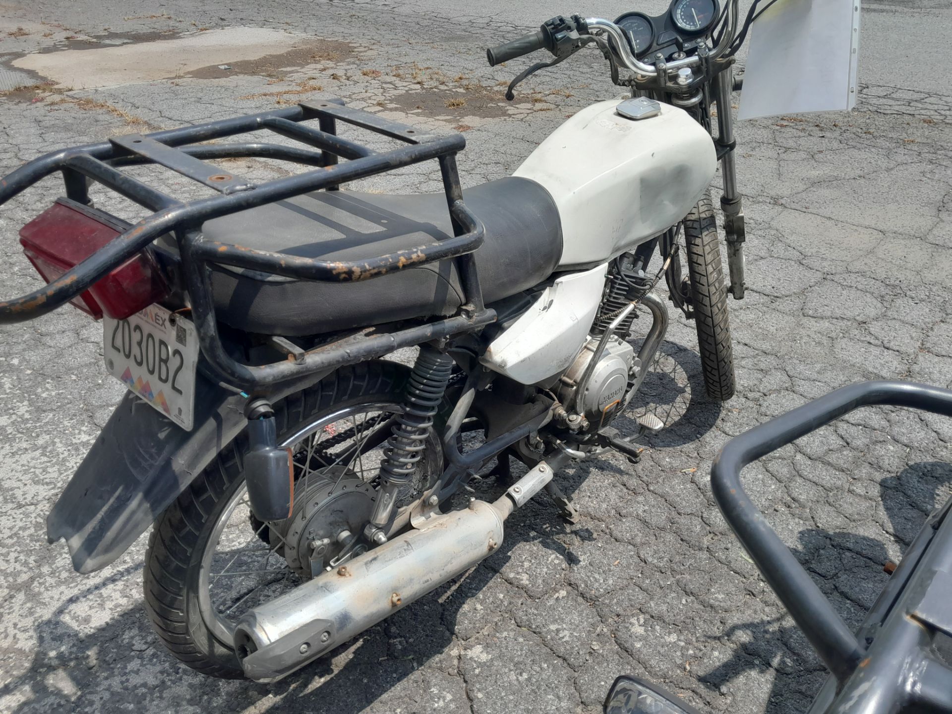 Lote de 2 Motocicletas contiene: 1 Motocicleta de trabajo usada Marca Yamaha YB 125, Modelo 2015, N - Image 5 of 9