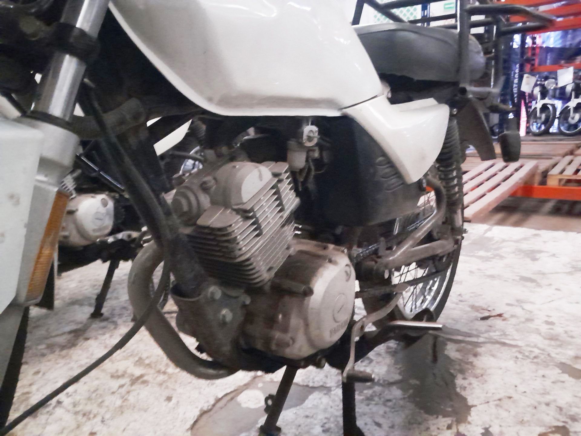 1 Motocicleta de trabajo usada Marca Yamaha YB 125, Modelo 2015, No de serie LBPKE0976F0491231, No - Image 3 of 8