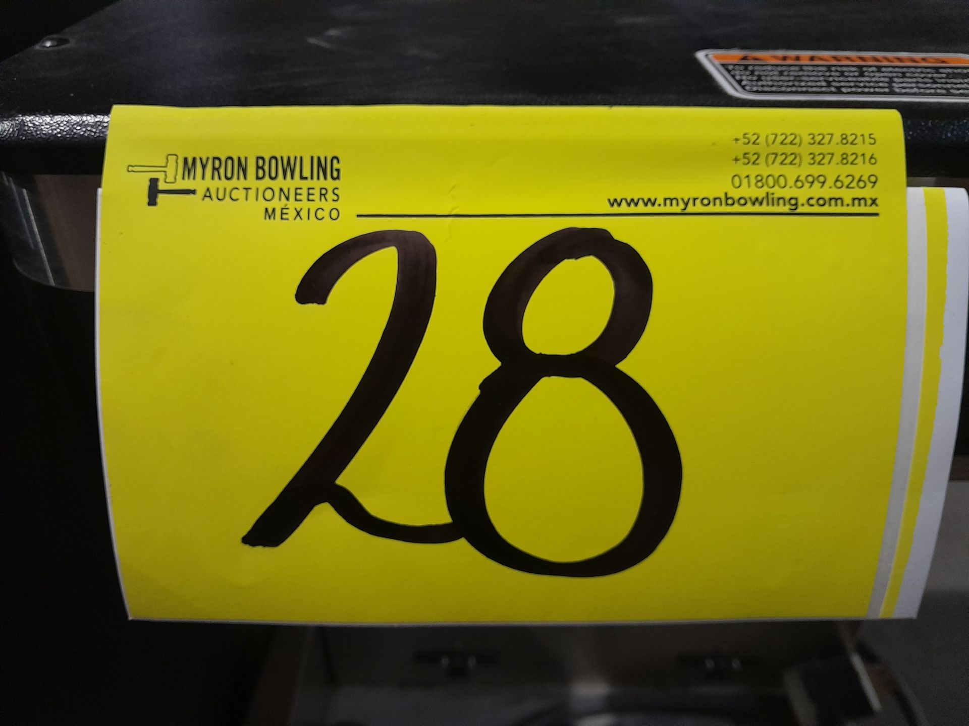 Lote de 2 piezas contiene: 1 Enfriador de vinos Marca Electrolux, Modelo FFWC35F4LB; No de serie KA - Image 8 of 8