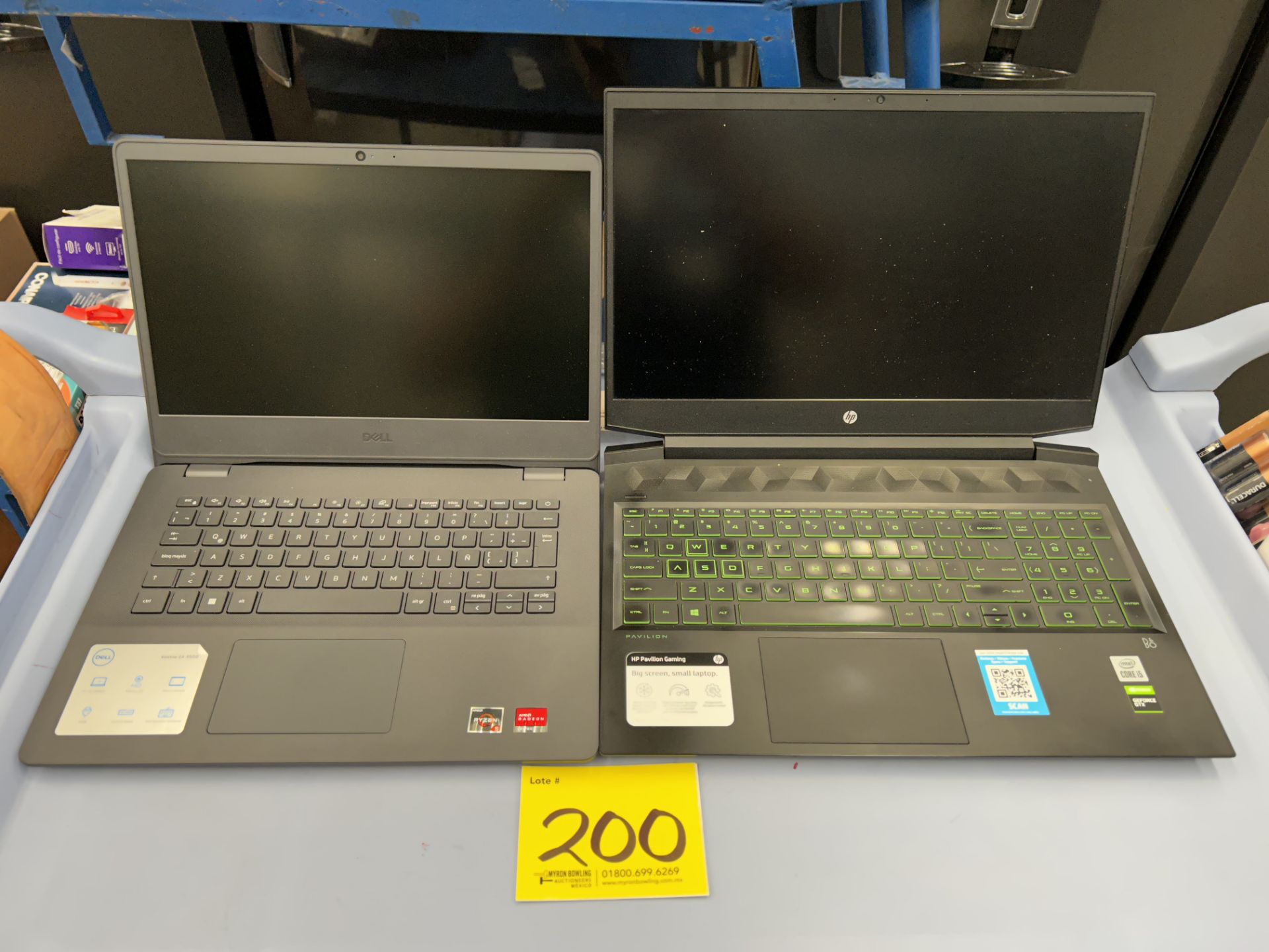 Lote de 2 laptops contiene: 1 laptop Marca DELL, Modelo VOSTRO 14, procesador AMD RADEON VEGA 8, 51
