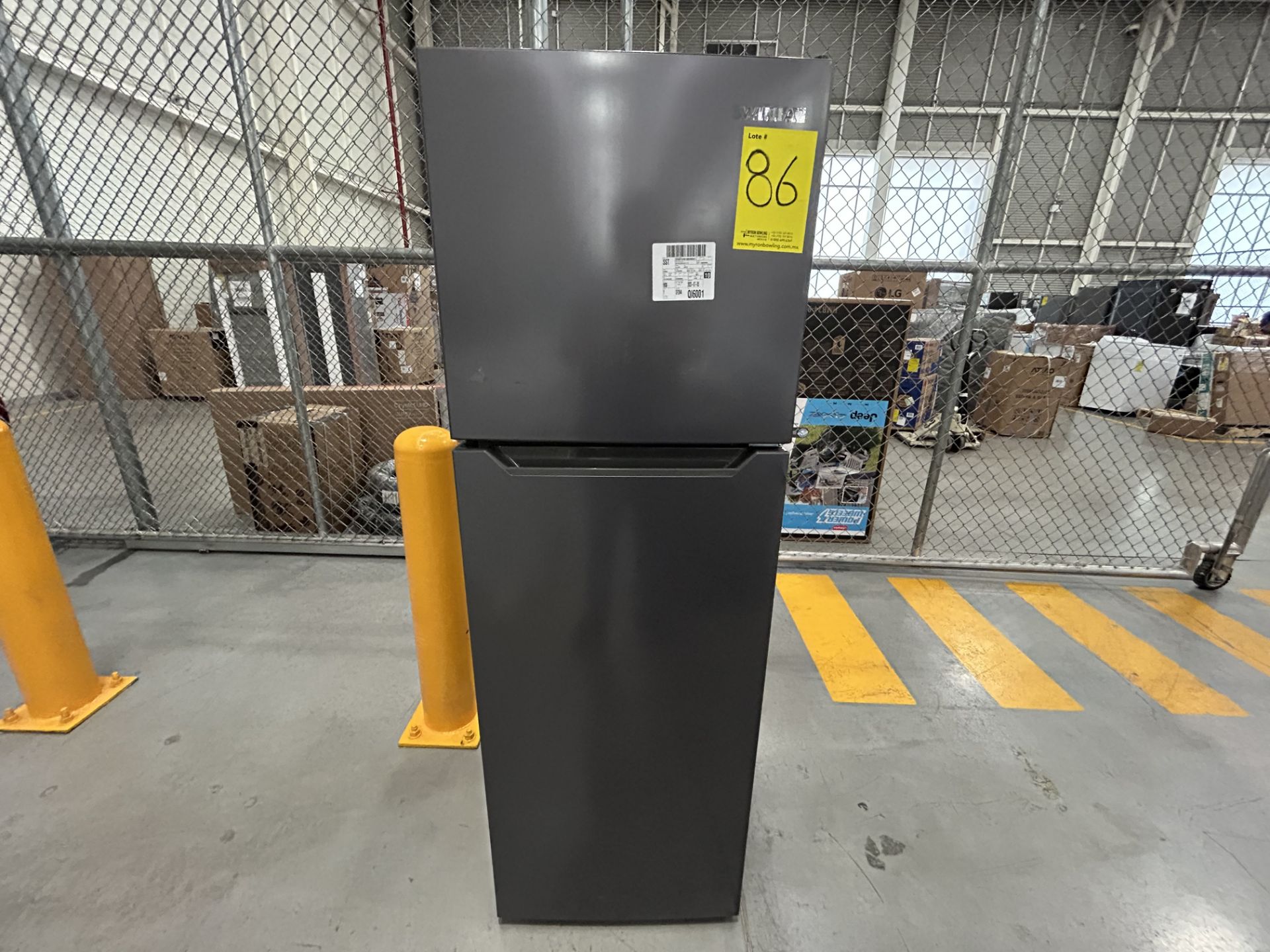 Lote de 2 refrigeradores contiene: 1 refrigerador Marca MABE, Modelo RME360FX, Serie 06730, Color G - Image 5 of 12