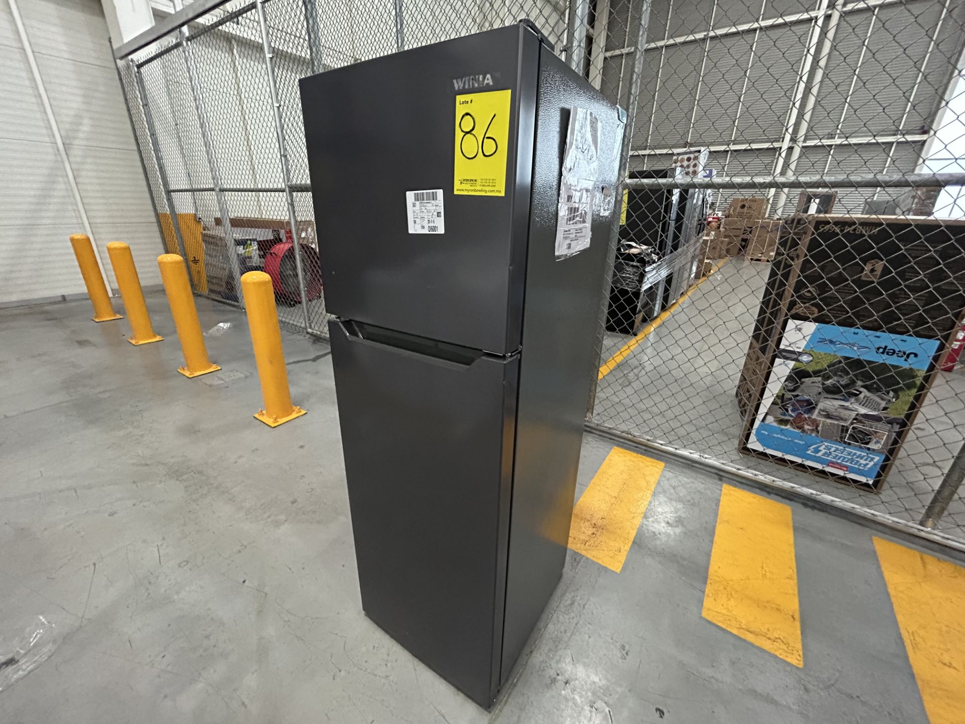 Lote de 2 refrigeradores contiene: 1 refrigerador Marca MABE, Modelo RME360FX, Serie 06730, Color G - Image 6 of 12