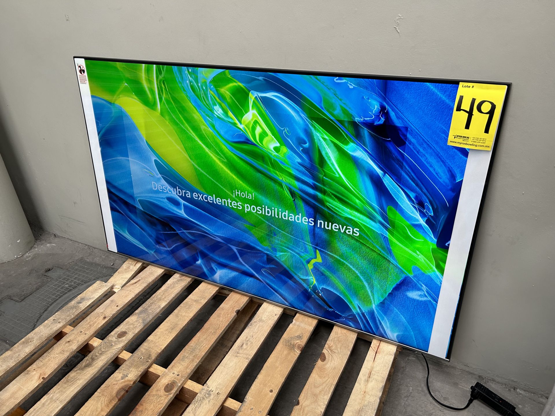 (NUEVO) Lote de 1 Pantalla de 65" Marca SAMSUNG, Modelo CRYSTAL AU8200 - Bild 2 aus 5