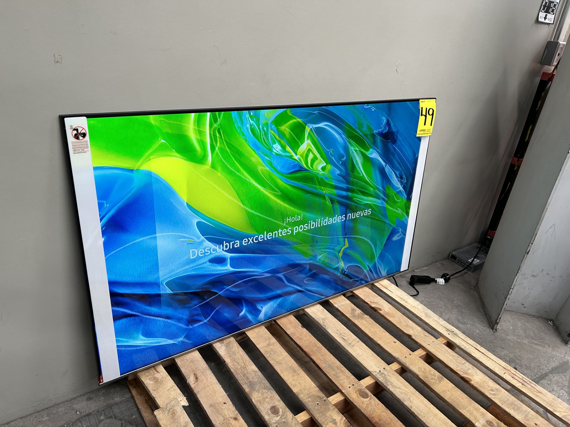 (NUEVO) Lote de 1 Pantalla de 65" Marca SAMSUNG, Modelo CRYSTAL AU8200 - Bild 3 aus 5