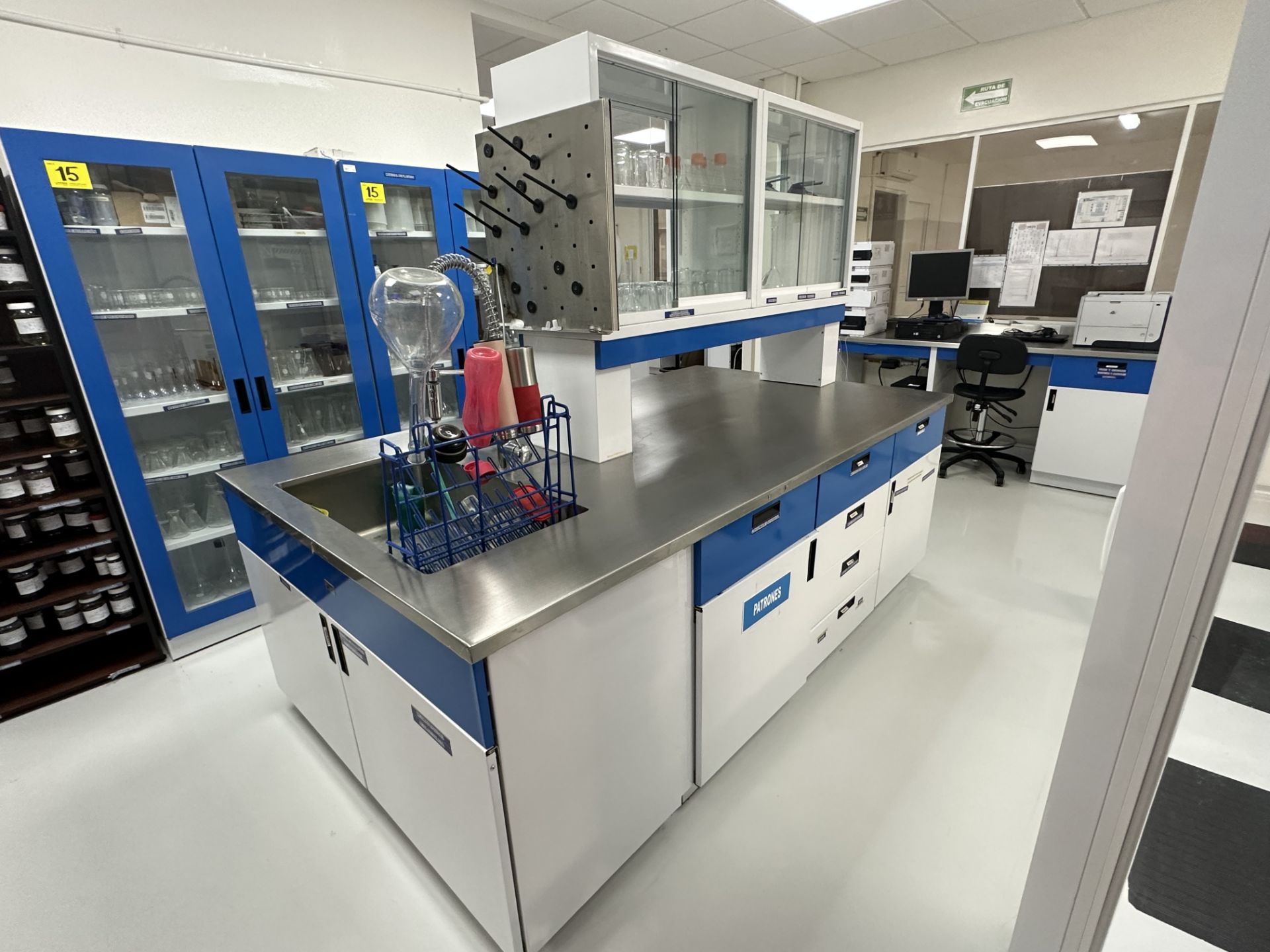 1 Central laboratory cabinet with stainless steel cover and sink, measures approximately 2.45 x 1.4 - Image 5 of 11