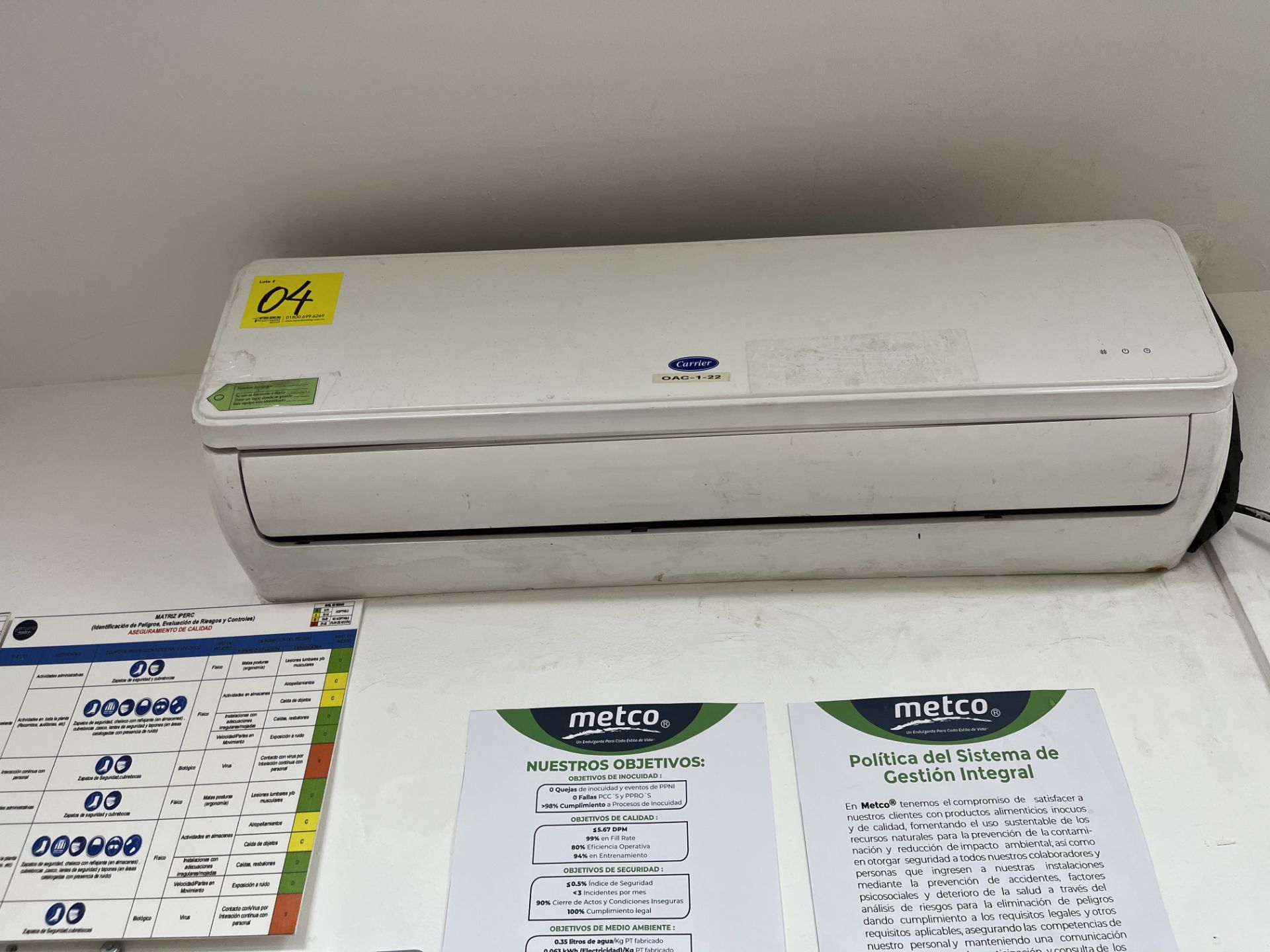 Lot of 2 minisplit air conditioners: 1 Carrier air conditioner, Model ND, ND Series, includes conde