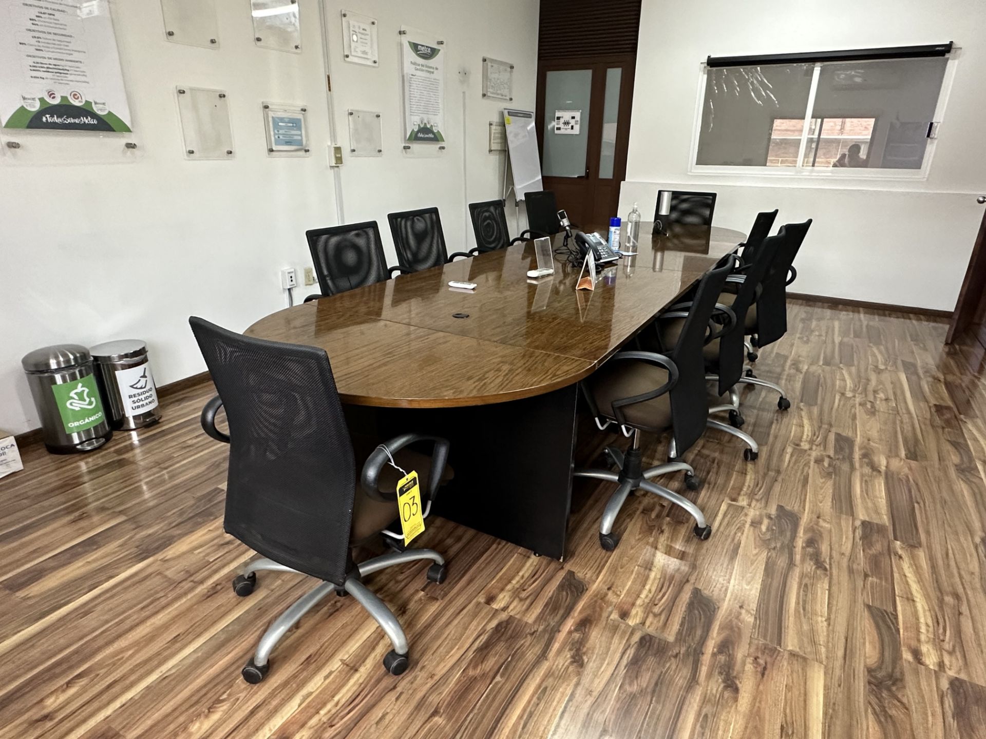 Lot of office furniture includes: 1 Boardroom table in brown wood measuring approximately 4.30 x 1. - Image 8 of 18