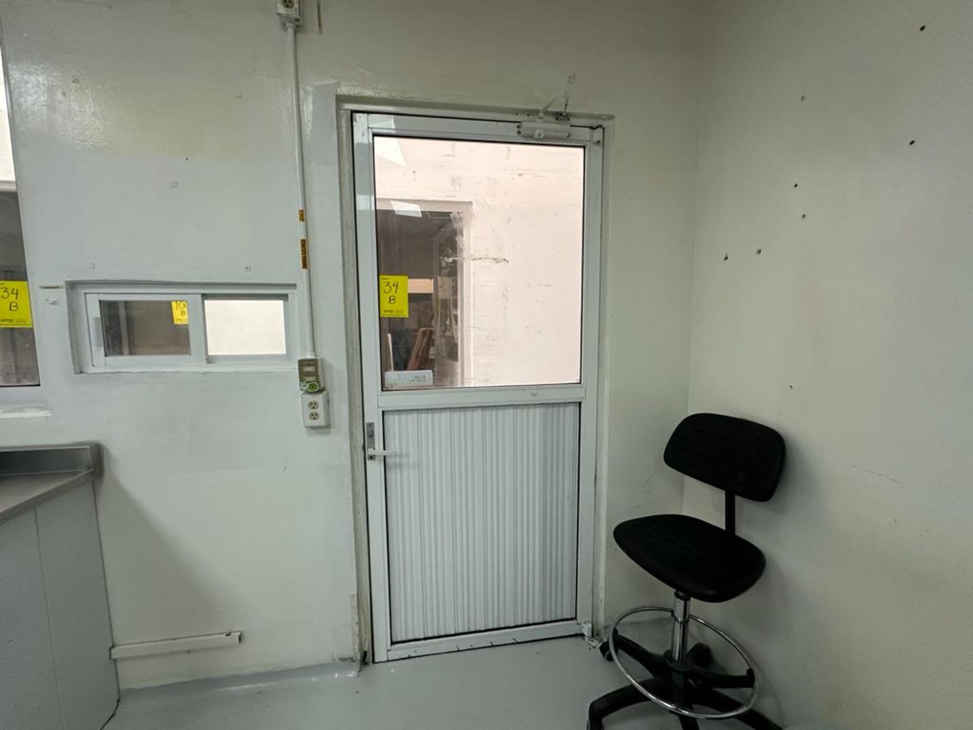 Lot consists of: 1 aluminum window with glass measures approximately 11.98 x 1.49 m; 1 aluminum - Image 15 of 26