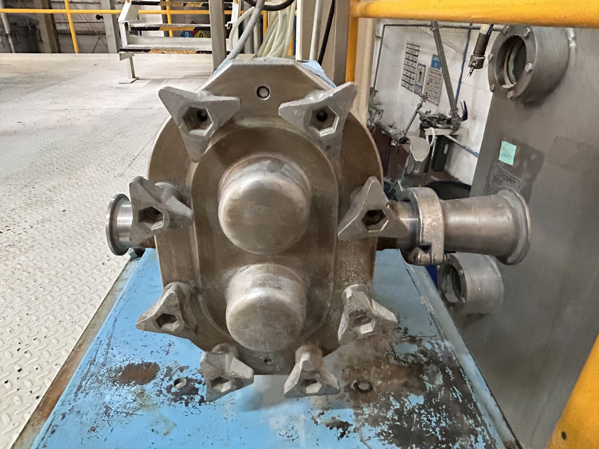 Waukesha stainless steel pump with 2 Hp Weg motor, includes control board. / Bomba de acero inoxida - Image 6 of 12