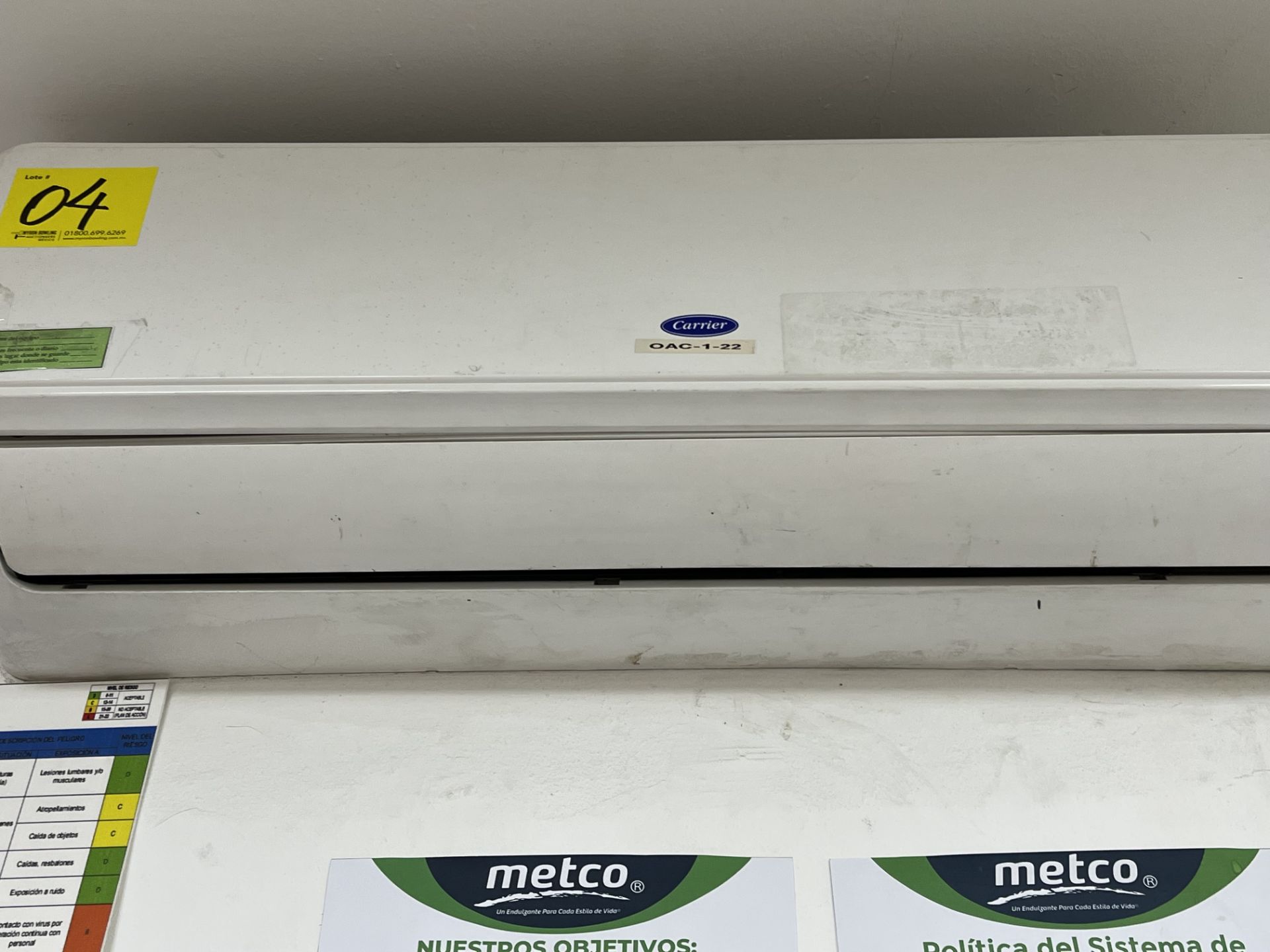 Lot of 2 minisplit air conditioners: 1 Carrier air conditioner, Model ND, ND Series, includes conde - Image 3 of 6