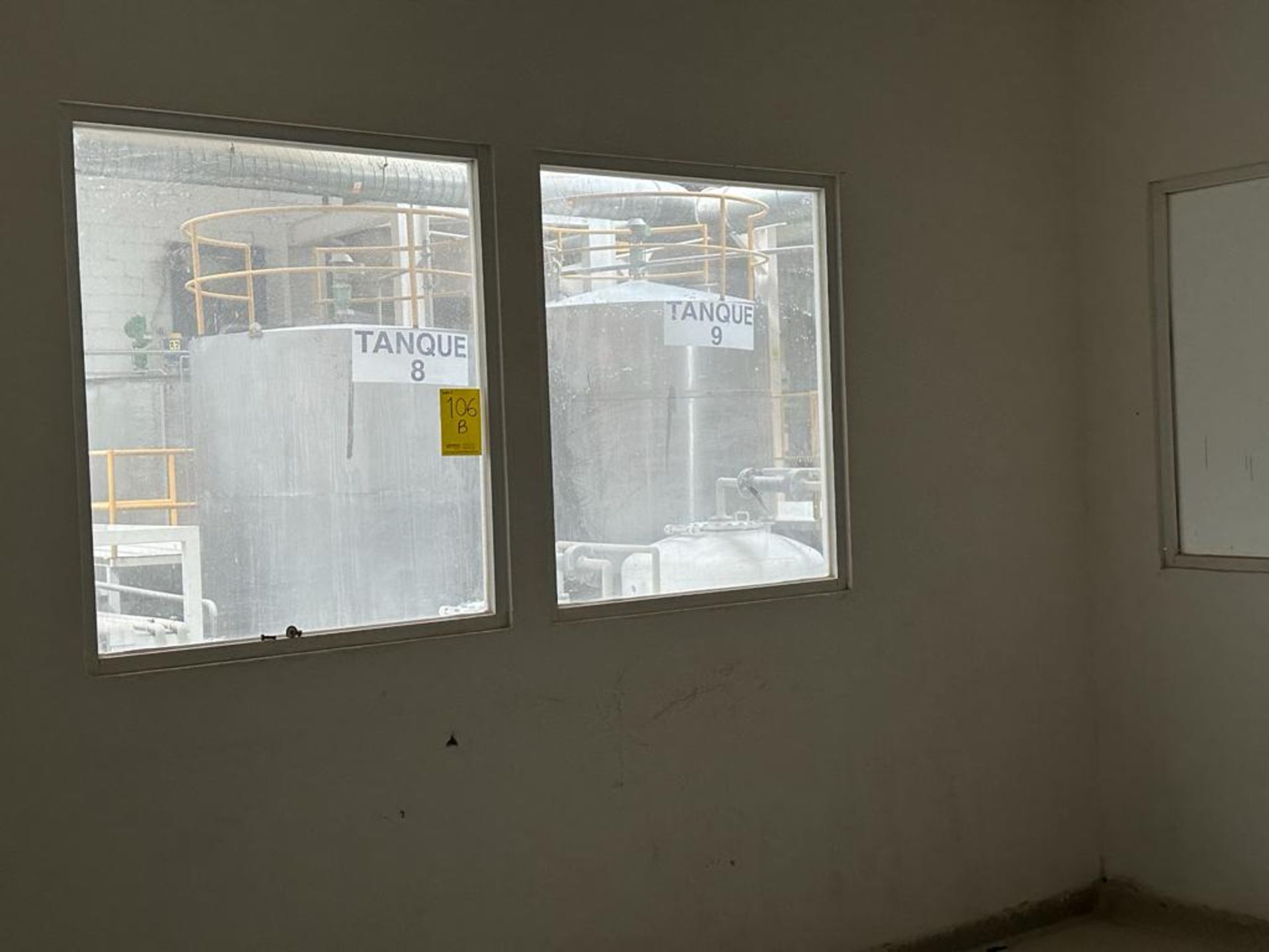 Lot consists of: 1 Aluminum window with acrylic approximate measures 2.36 x 0.99 m; 1 casement - Image 8 of 15