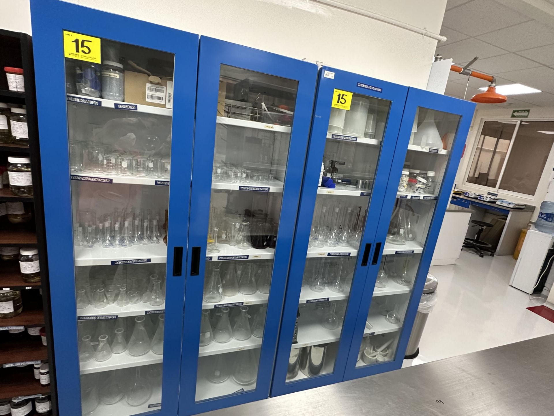 2 Laboratory storage cabinets with interchangeable shelves and glass doors measuring approx. 1.0 x - Image 6 of 9