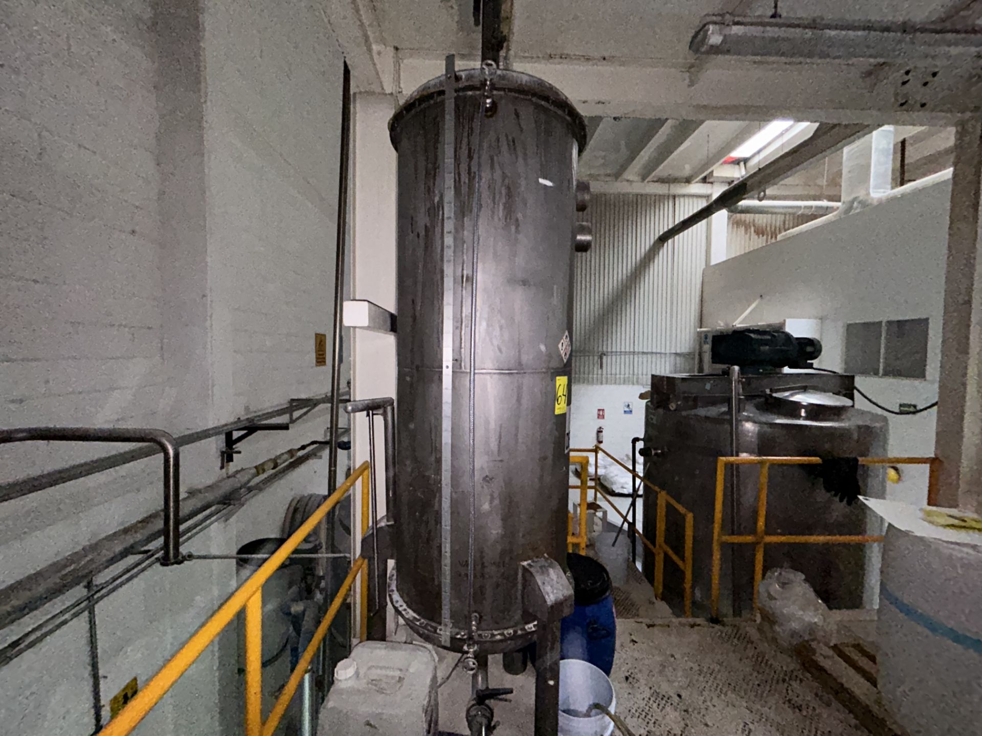 Alcohol Condensate Tank, 304 stainless steel tank; with Dimensions Height: 2.32 m Width: 0.84 m; Fe - Image 2 of 8