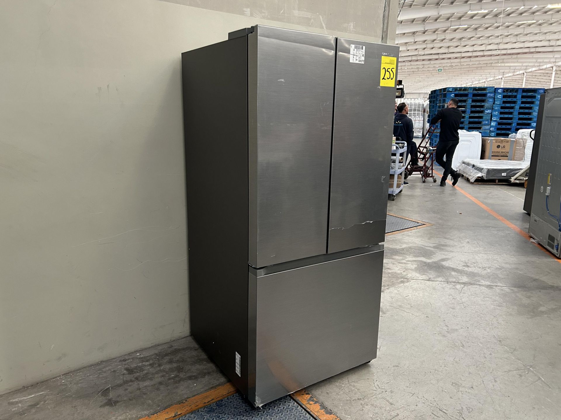 Lote de 1 refrigerador Marca SAMSUNG, Modelo RF25C5151S9, Serie 0BRD4BAW700048T, Color GRIS (No se - Image 2 of 4