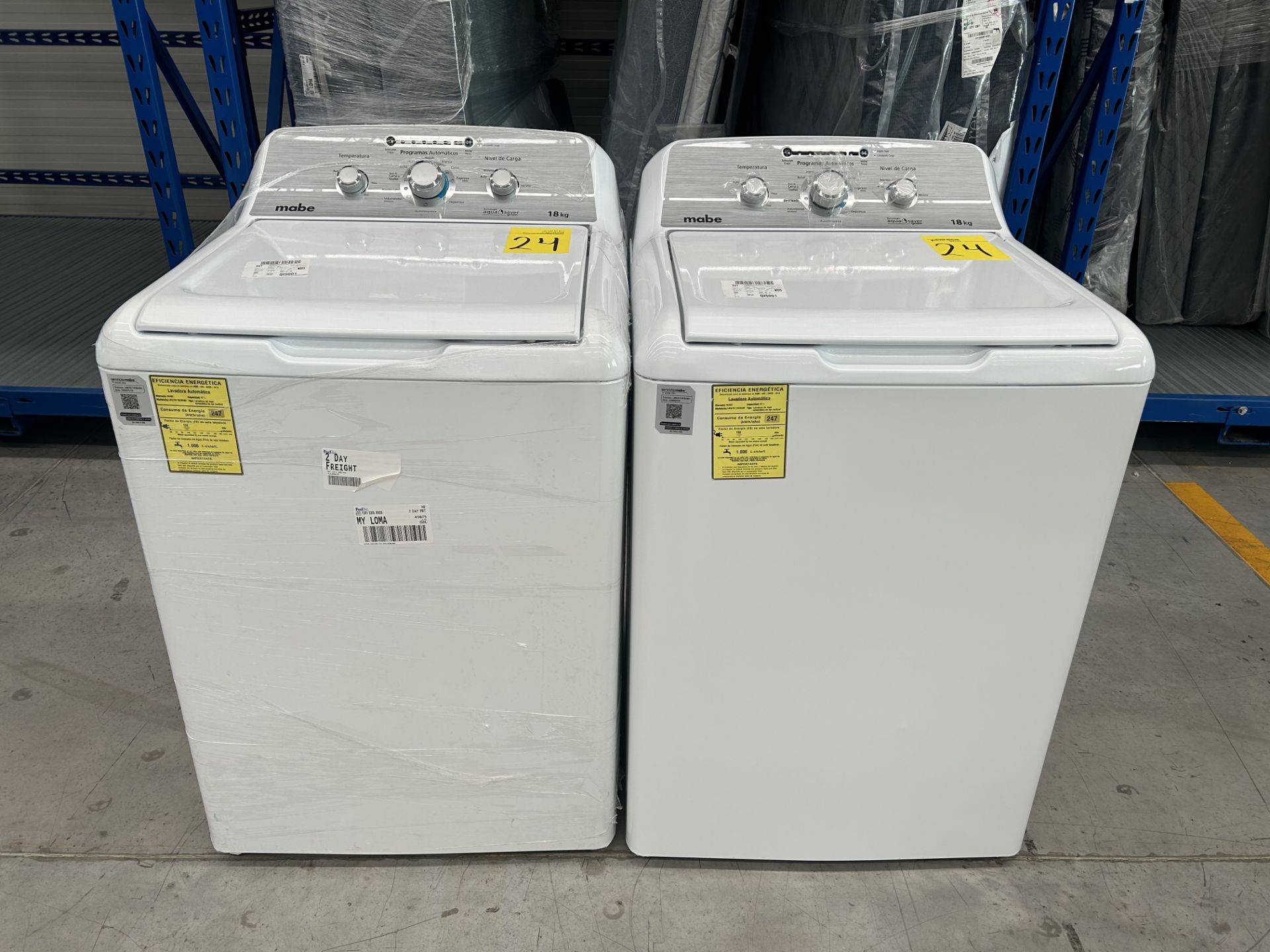 Lote de 2 Lavadoras contiene: 1 Lavadora de 18 KG, Marca MABE, Modelo LMA78113CBAB01, Serie S62715,