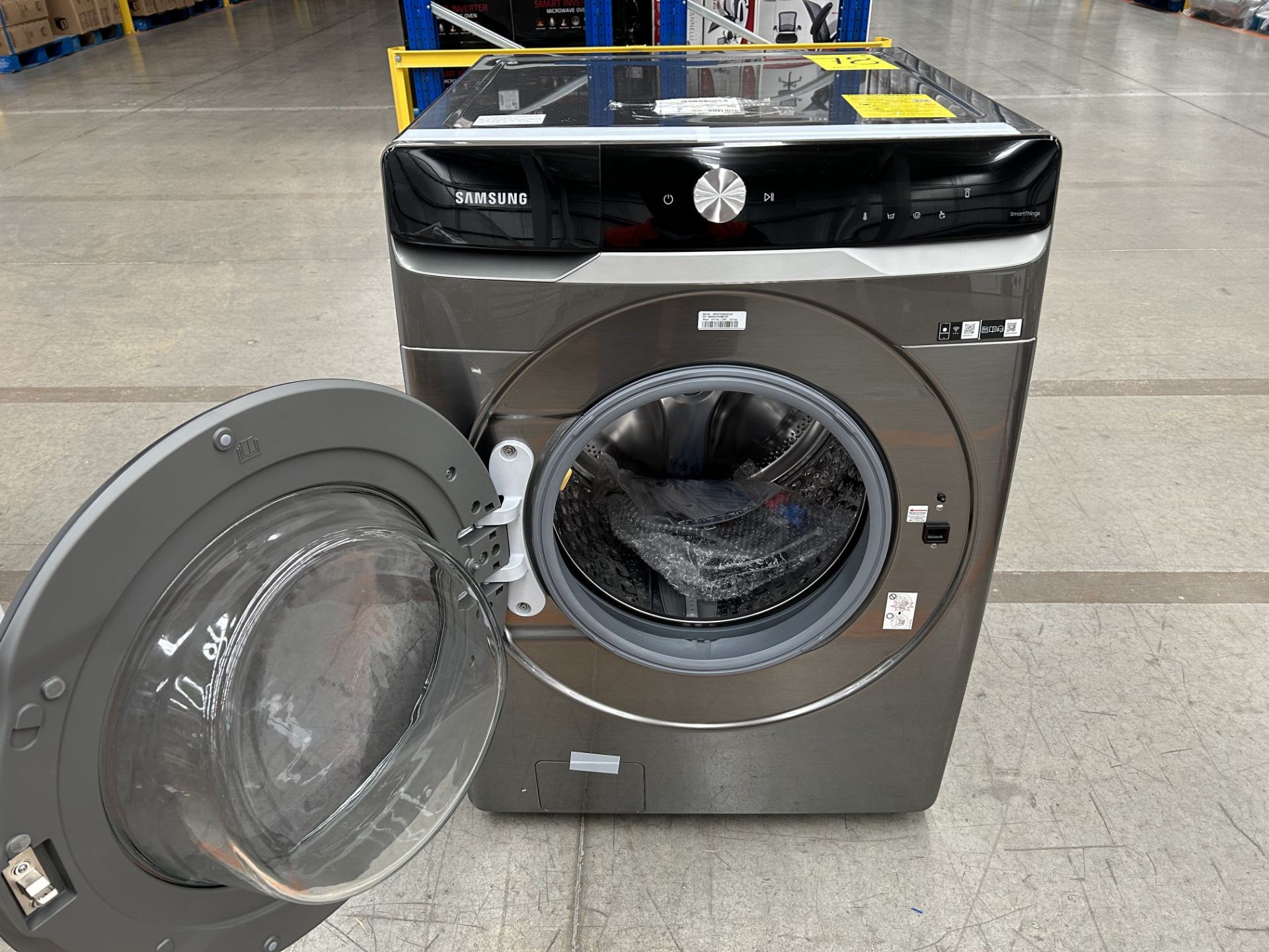 (Nuevo) Lote de 1 Lavasecadora de 20 KG, Marca SAMSUNG, Modelo WD20T6300GP, Serie 700779T, Color GR - Image 4 of 5