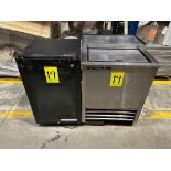 Lote de 2 Piezas, Contiene; 1 Enfriador de vinos Marca Electrolux, Modelo FFWC35F4LB; Serie KA31580