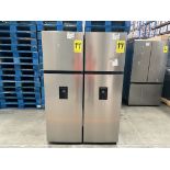 Lote de 2 refrigeradores contiene: 1 Refrigerador con dispensador de agua Marca HISENSE, Modelo RT9
