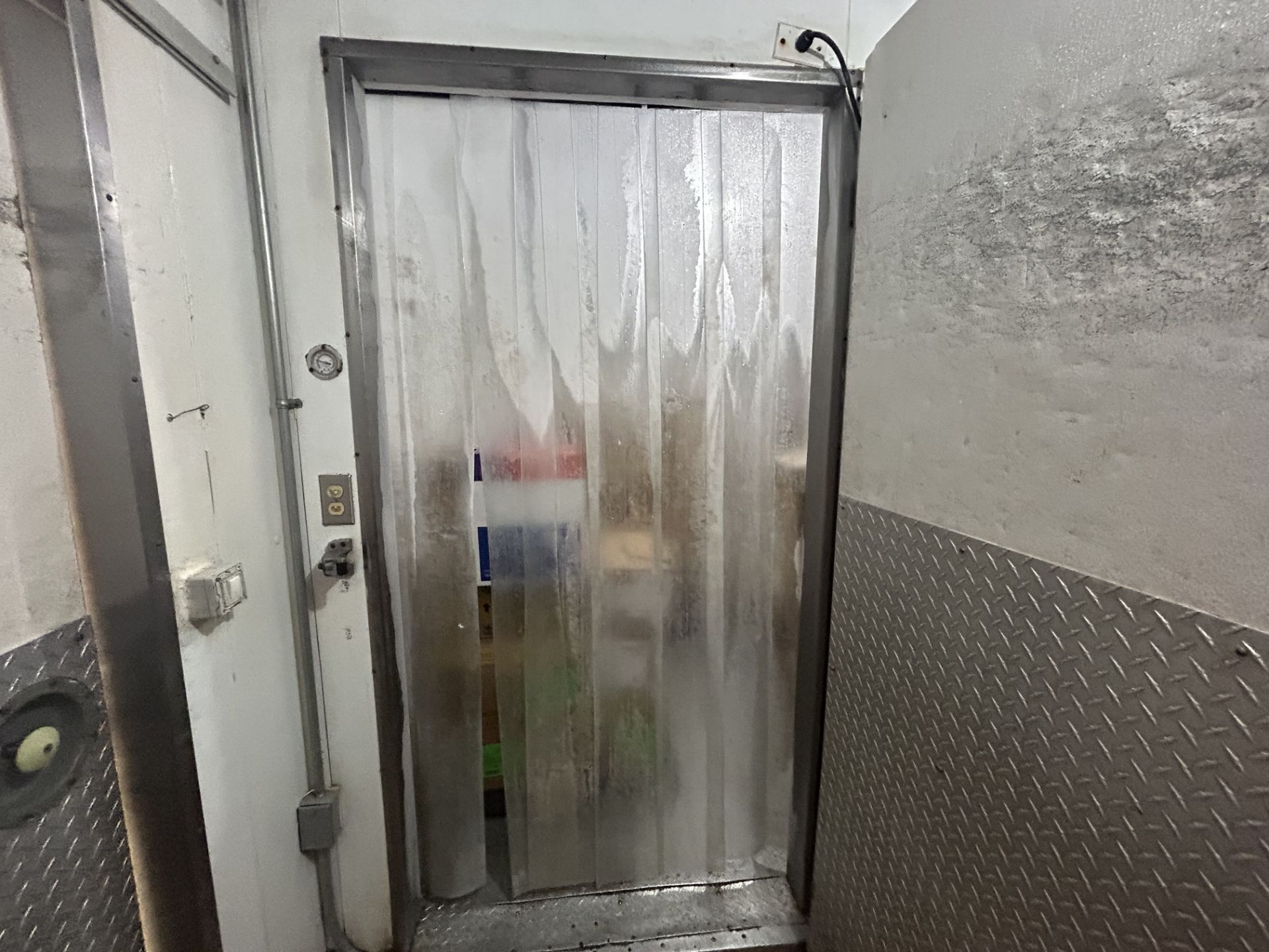 (Pago y remoción urgente) Cámara combo (comparten muro) de refrigeración y congelación para panader - Image 10 of 14
