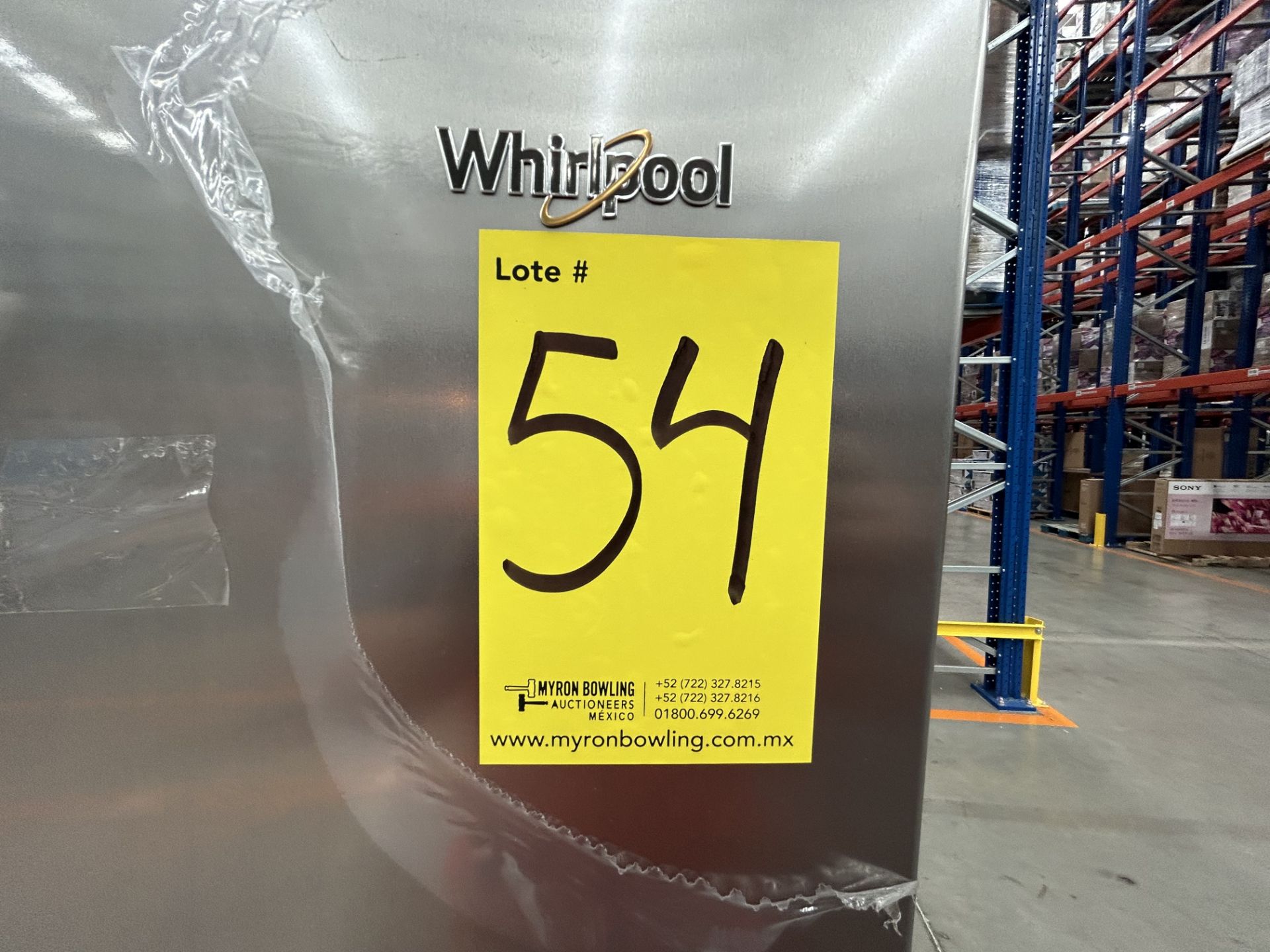 (Nuevo) Lote de 1 refrigerador con dispensador de agua Marca WHIRPOOL, Modelo WD2620S, Serie 45174, - Image 5 of 5