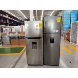 Lote de 2 refrigeradores contiene: 1 refrigerador con dispensador de agua Marca MABE, Modelo 302974