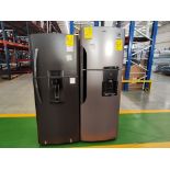 Lote de 2 refrigeradores contiene: 1 refrigerador con dispensador de agua Marca MABE, Modelo RMS400