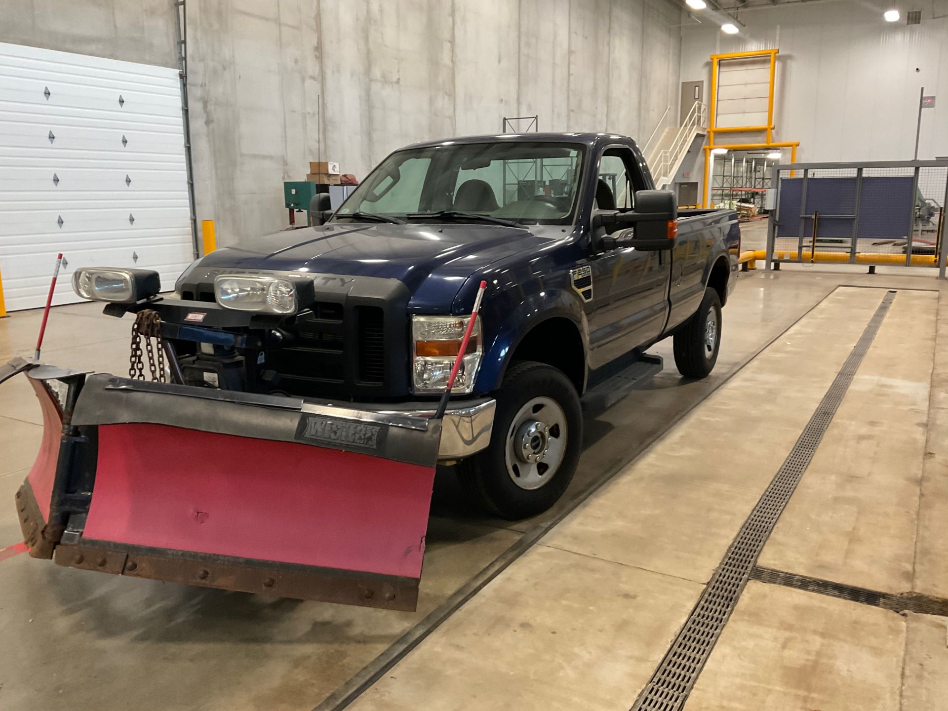 Ford F-250 Super Duty Pickup Truck, With Snowplow, 110,100 Miles | Rig Fee $100 - Image 3 of 7