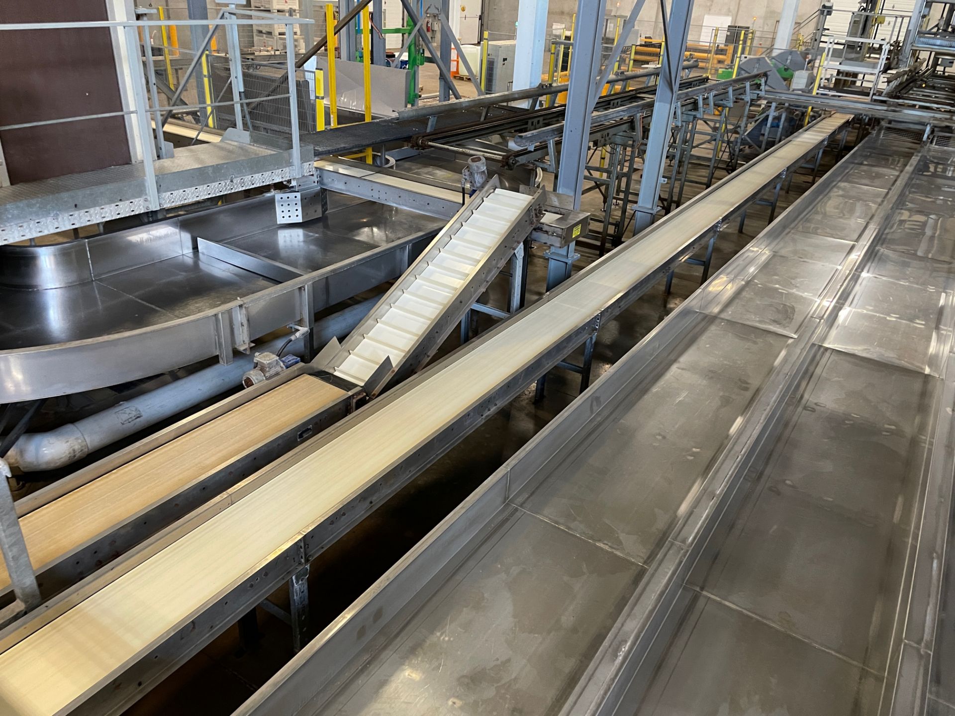 MAF Industires Packoff Conveyor, Approx Dims: 16in W x 60ft OAL - Subj to Bulk | Rig Fee $1000 - Image 2 of 2