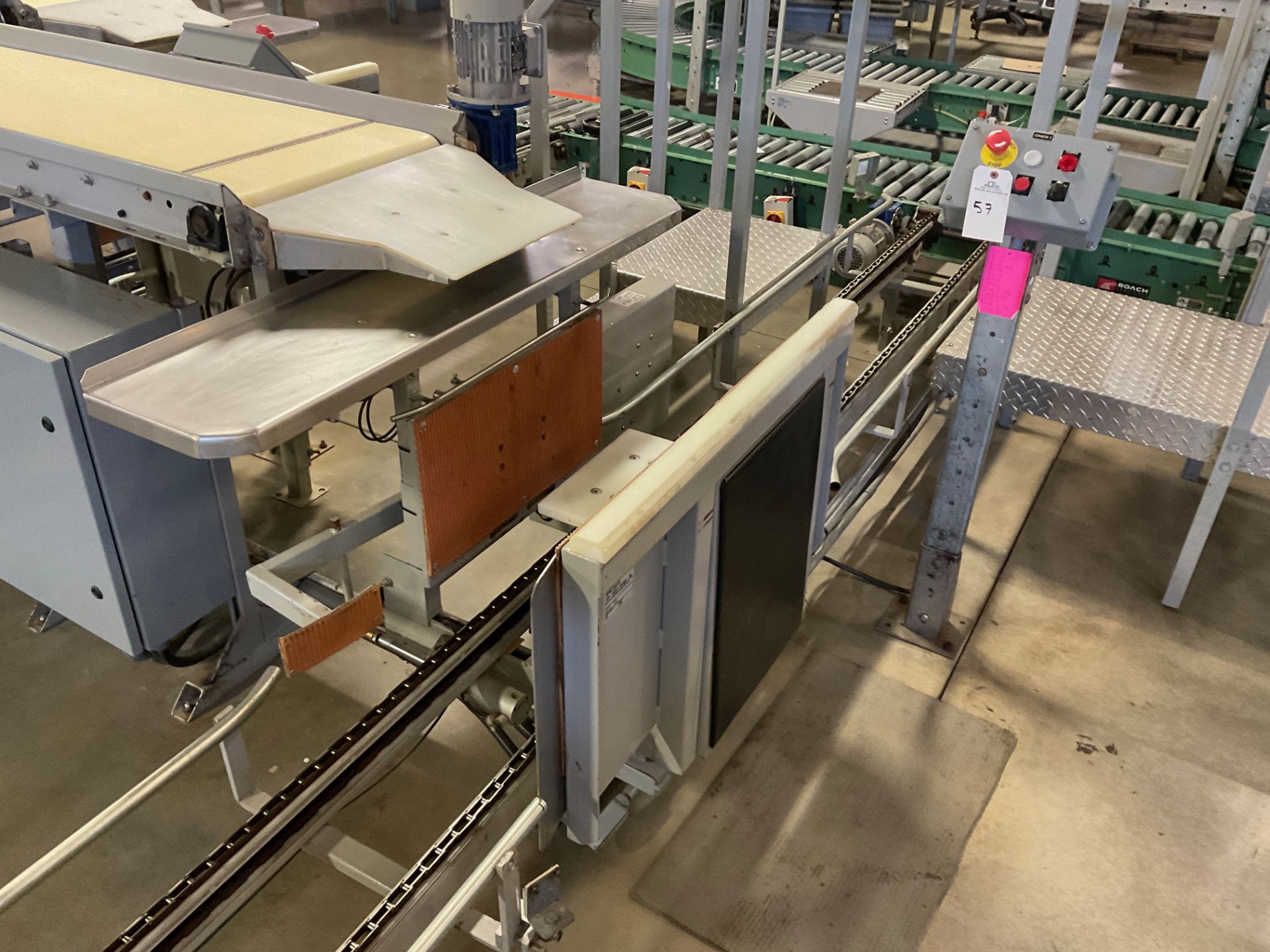 Tray Lifter & Chain Conveyor Section, Approx Dims: 20in W Belt x 7ft - Subj to Bulk | Rig Fee $300