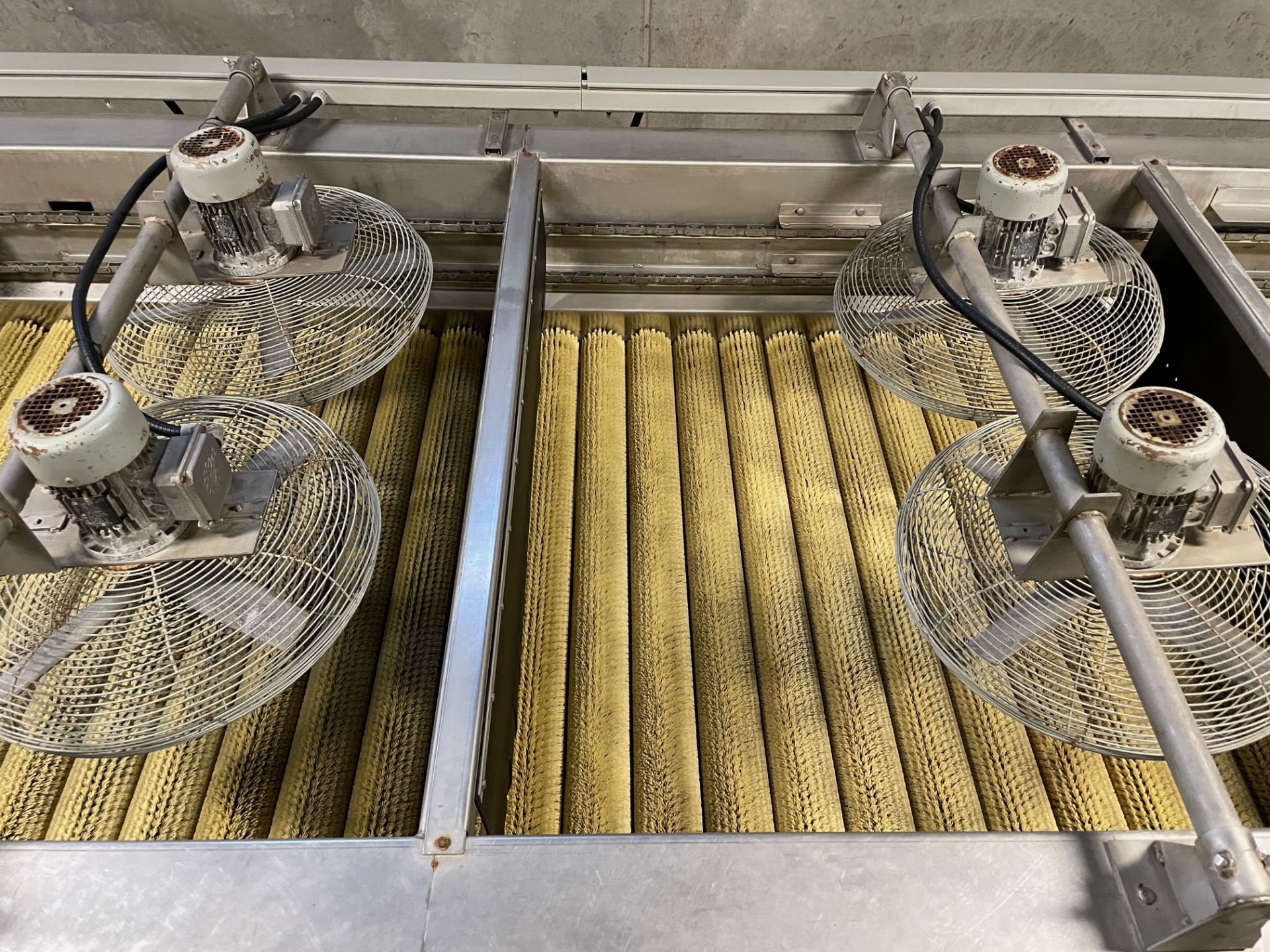 2013 Apple Rolling, Cleaning and Drying System, Stainless Steel Fram - Subj to Bulk | Rig Fee $850 - Image 2 of 6