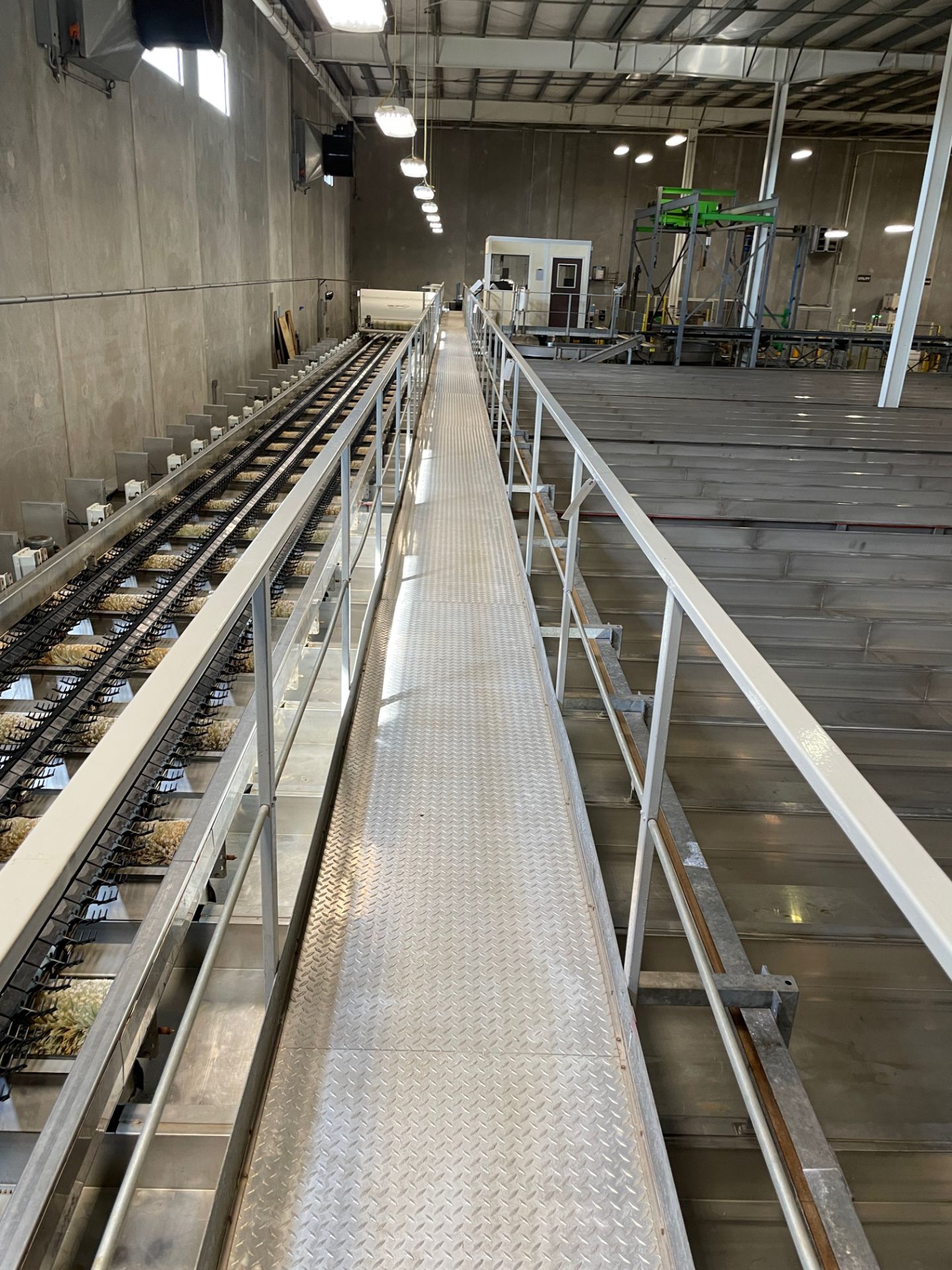 2013 Flume Mezzanine, Approx Dims: 150ft OAL - Subj to Bulk | Rig Fee $5000