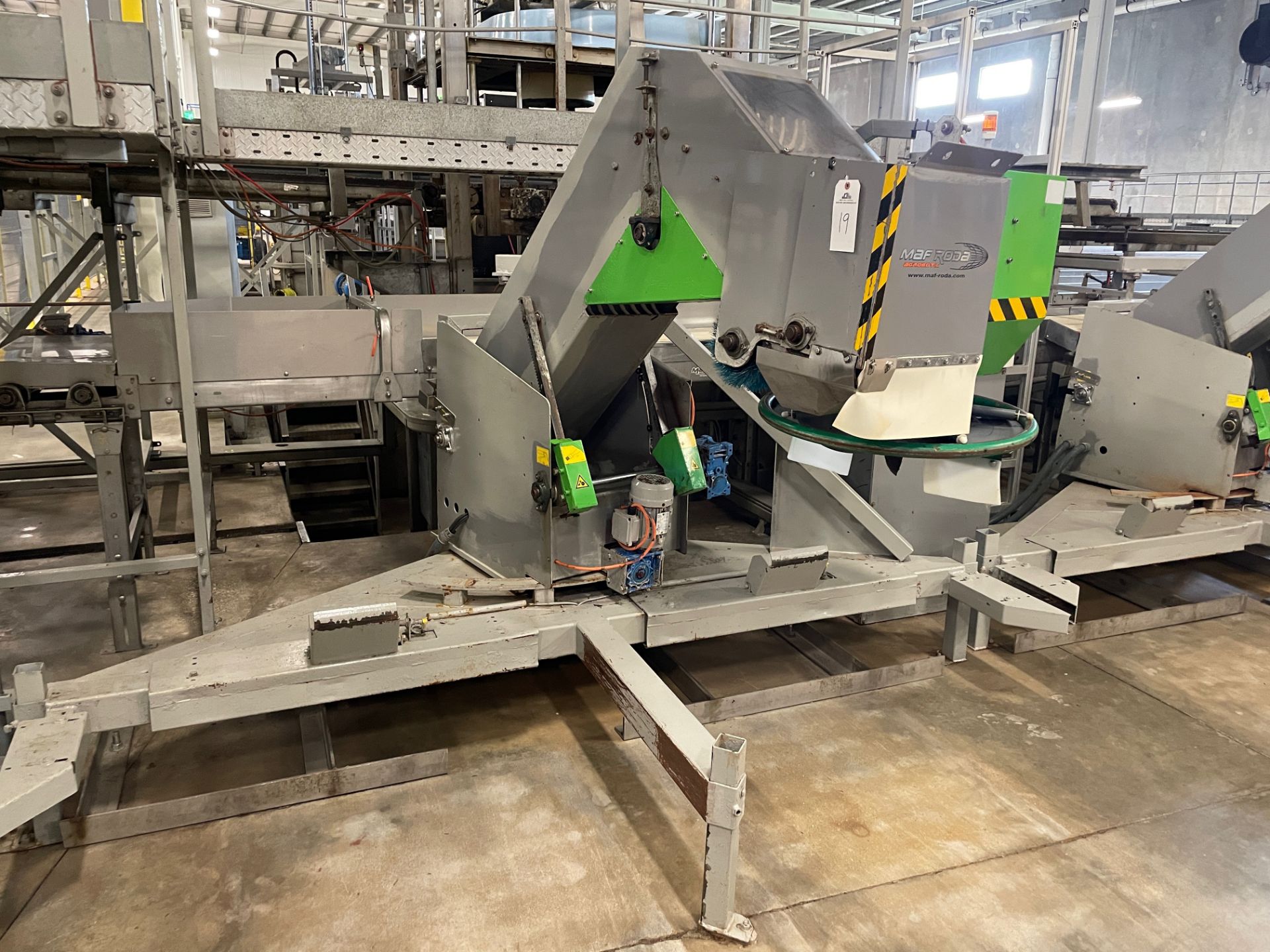 2013 MAF Roda Robotic Fruit Bin Filler, w/ Control Panel - Subj to Bulk | Rig Fee $750