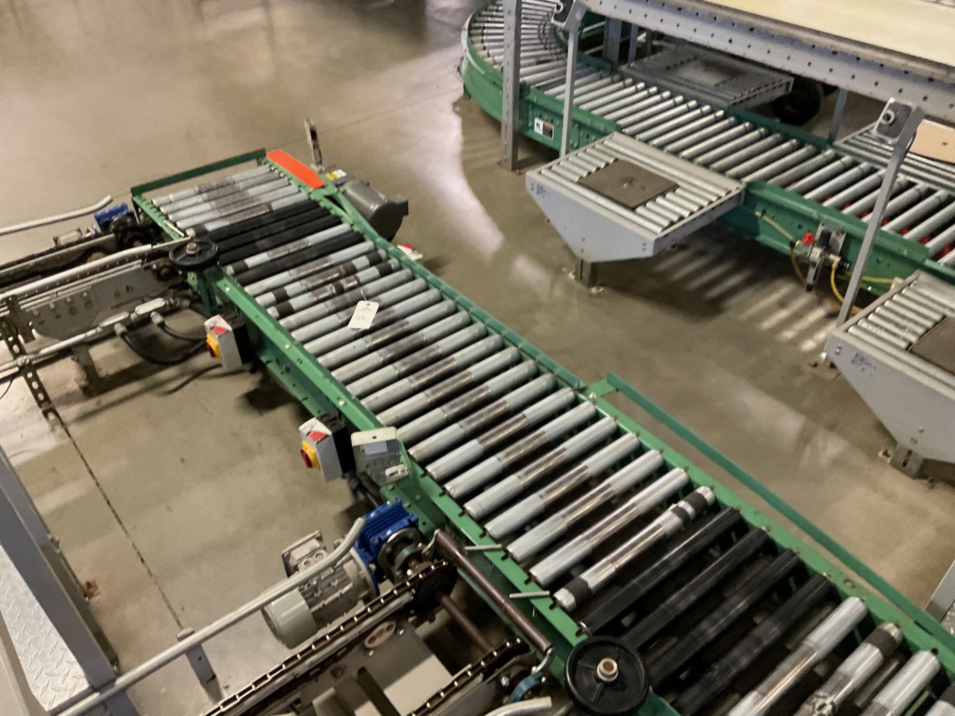 Roach Powerd Roller Conveyor Section, Approx Dims: 16in W x 18ft OAL - Subj to Bulk | Rig Fee $400 - Image 3 of 3