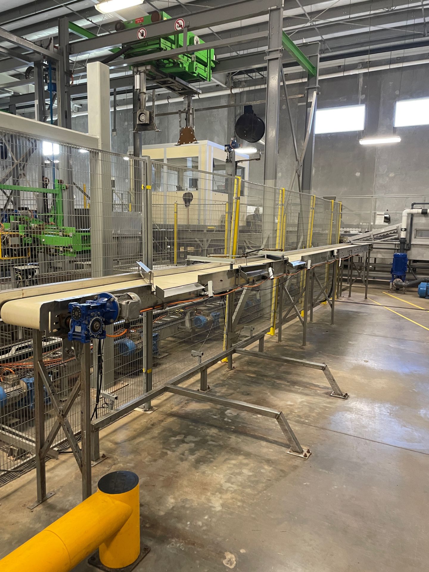 MAF Industries Fruit Rejection Conveyor, w/ Drive, Approx Dims: 16in - Subj to Bulk | Rig Fee $550