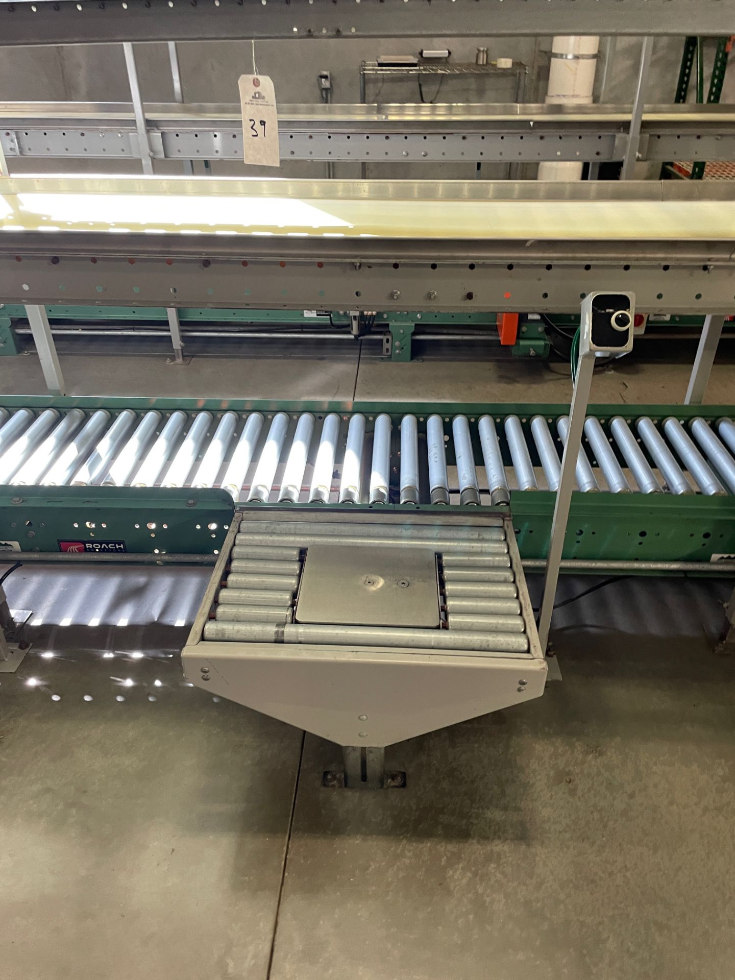 Packoff Conveyors with (3) Case Lifts, Powered Roller Conveyor, Belt - Subj to Bulk | Rig Fee $600 - Image 6 of 10