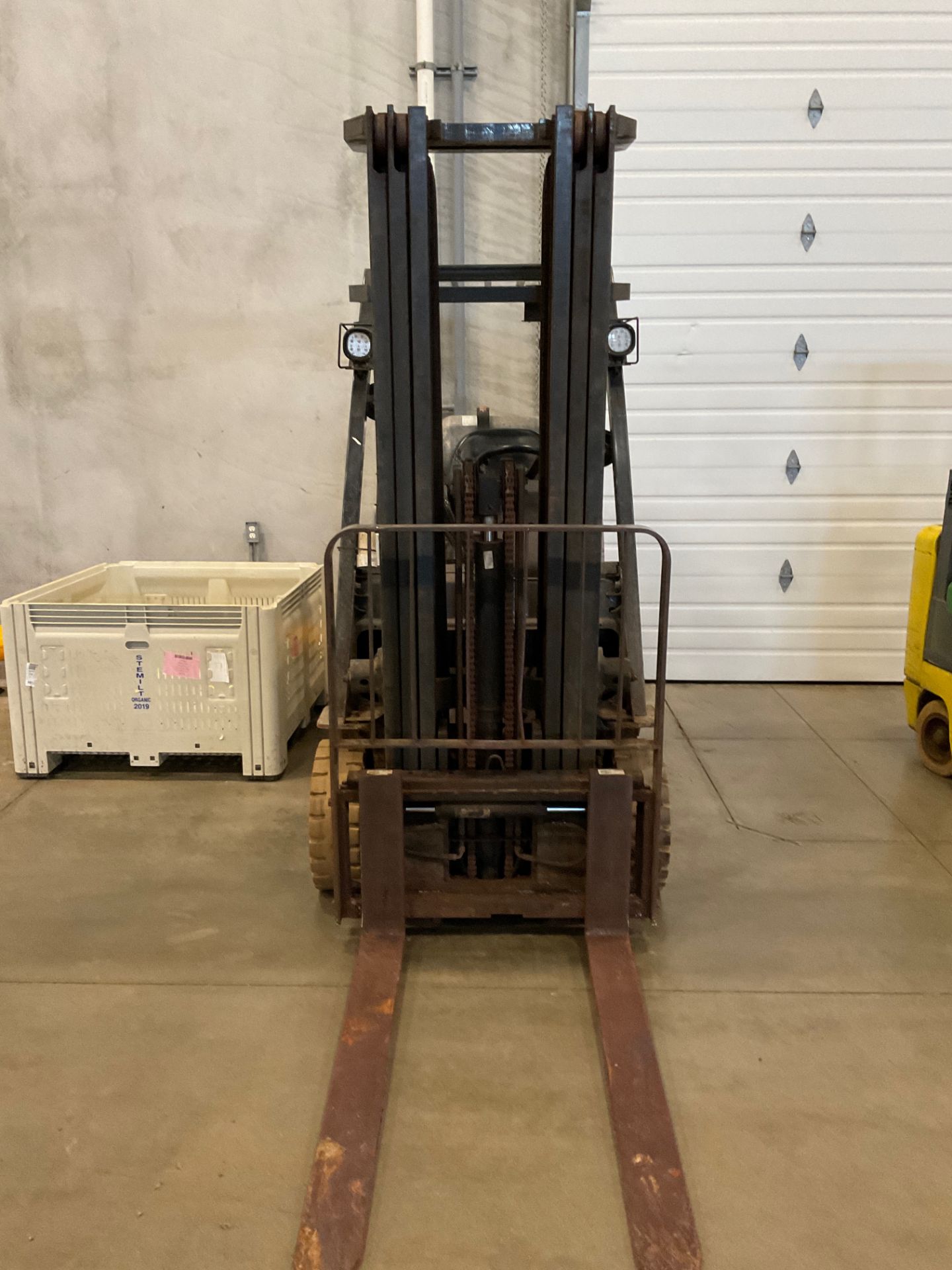 Unicarriers Model MAP1F2A25LV Lift Truck, Side Shift, 3300 LB Max Capacity, LP Powe | Rig Fee $150 - Image 2 of 5