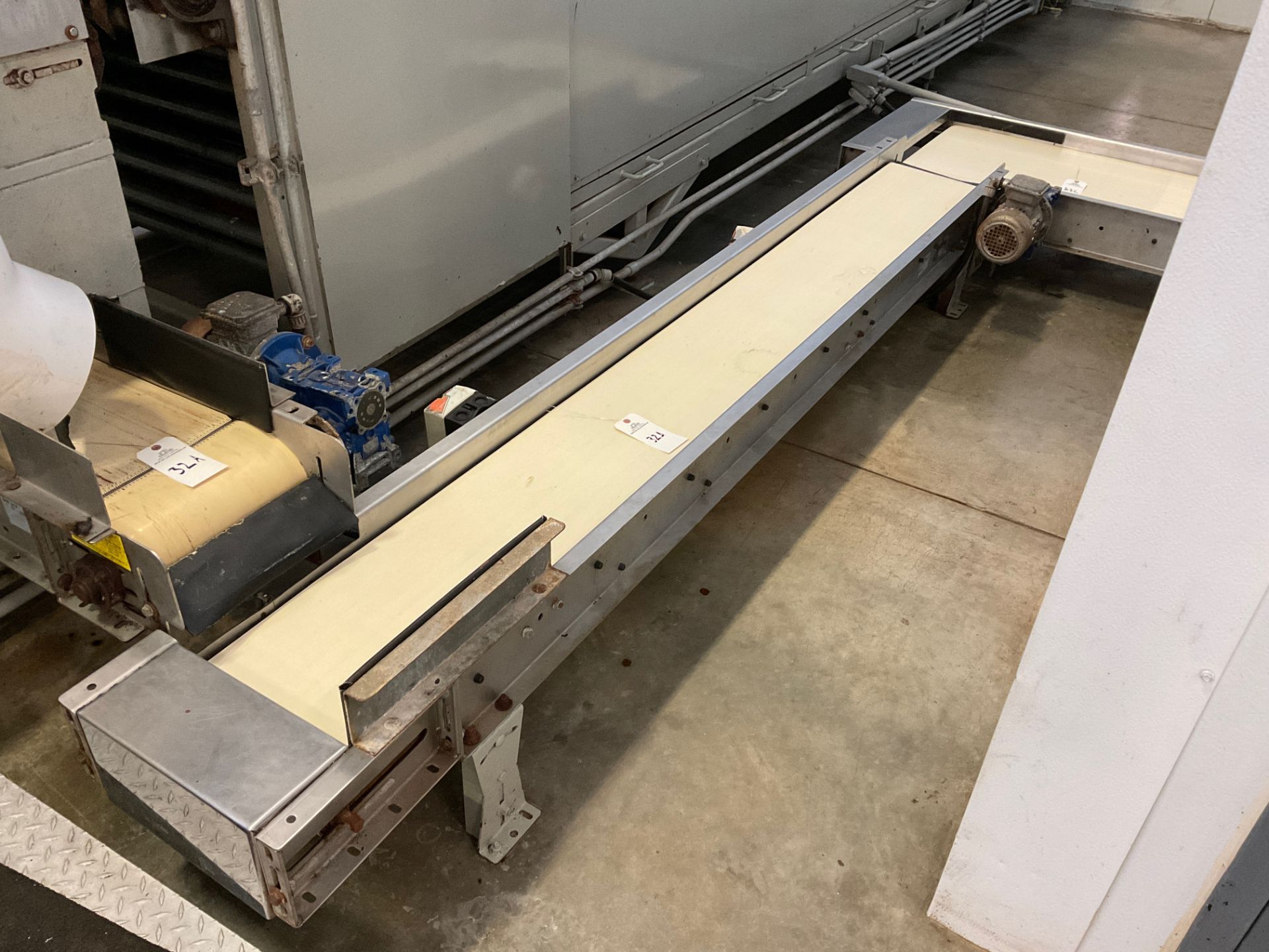 Powered Belt Packoff Conveyor, Approx Dims: 1ft W x 9ft OAL - Subj to Bulk | Rig Fee $175