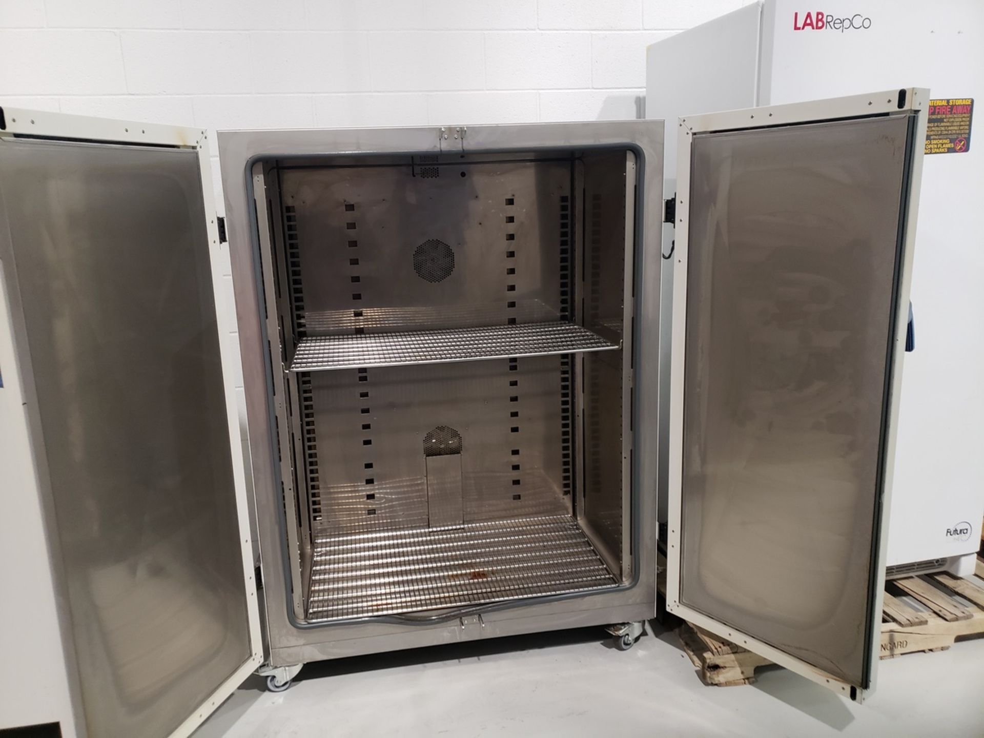 Thermo Scientific Advanced Laboratory Oven, M# Heratherm OMH750, S/N 42353751 | Rig Fee $200 - Image 3 of 3