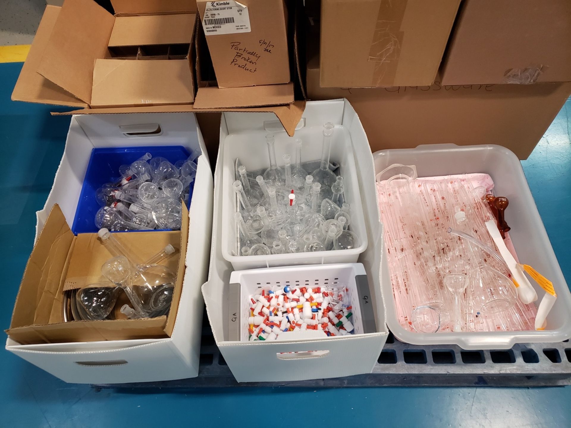 Pallet Lot Laboratory Glassware | Rig Fee $50 - Image 2 of 3
