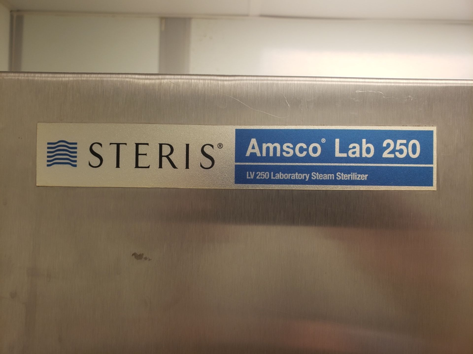 Steris Amsco Lab 250 LV 250 Laboratory Steam Sterilizer - Image 3 of 3