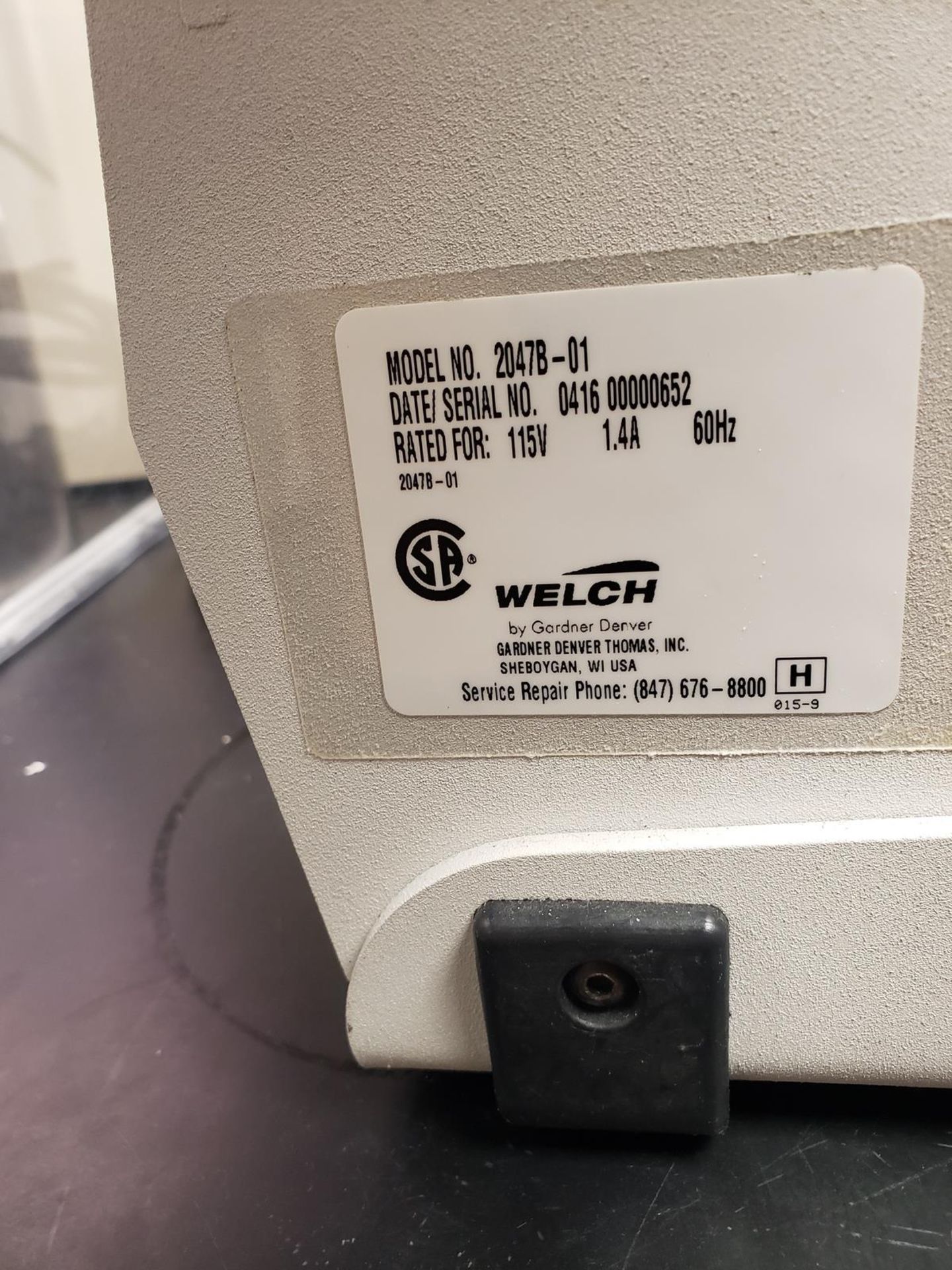 Welch Vacuum Pump, M# 2047B-01, S/N 0416 00000652 - Image 2 of 2