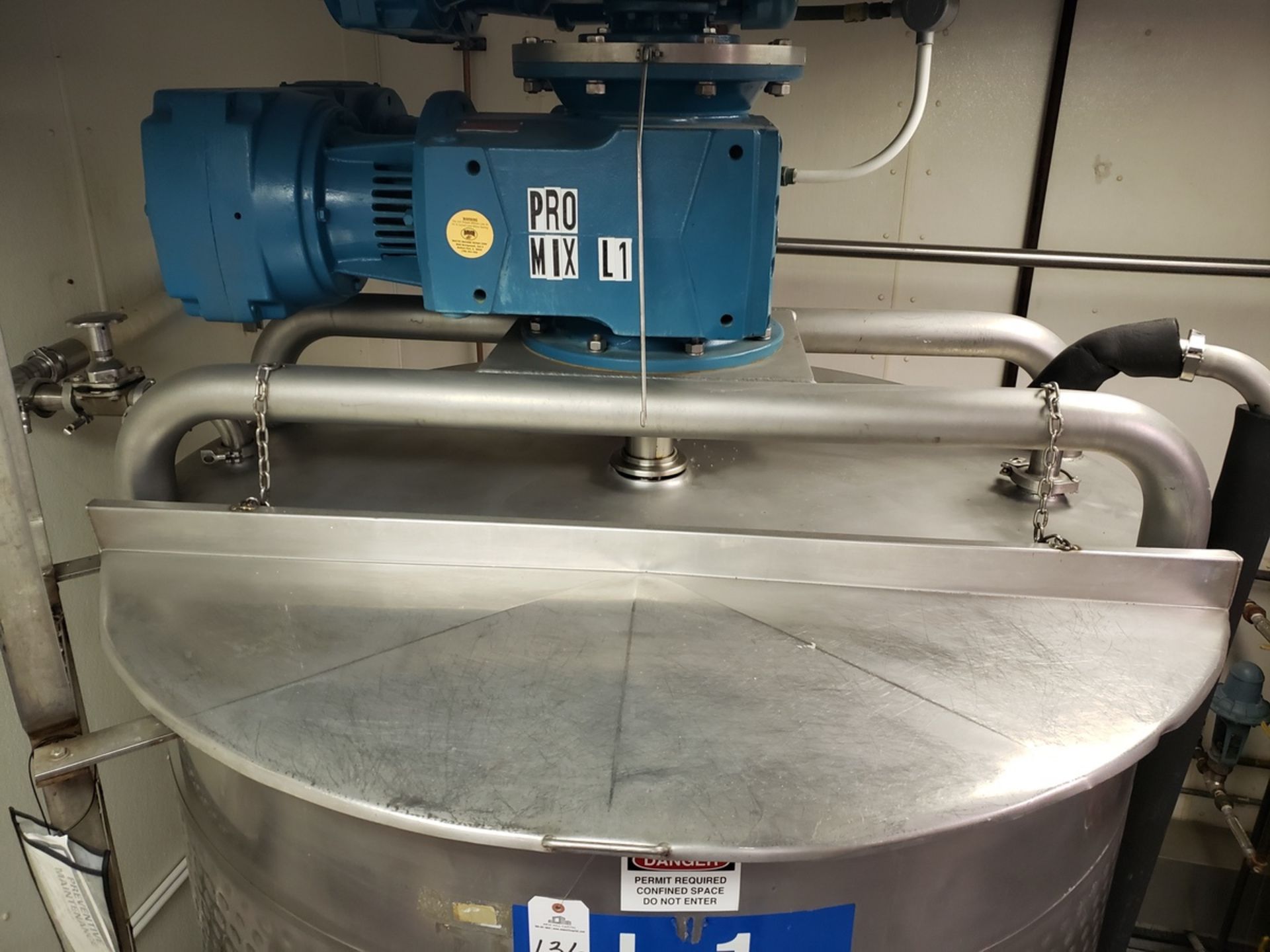 1,000 Gallon Stainless Steel Jacketed Double Motion Scrape Surface Mixing Tank, | Rig Fee $1000 - Image 3 of 9