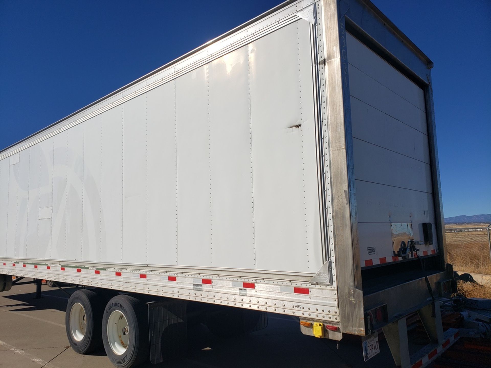 Hyundai 53' Refrigerated Van Trailer, 2008, Roll-Up Rear Door, M# VR2530152-RS, Ref | Rig Fee $100 - Image 3 of 3