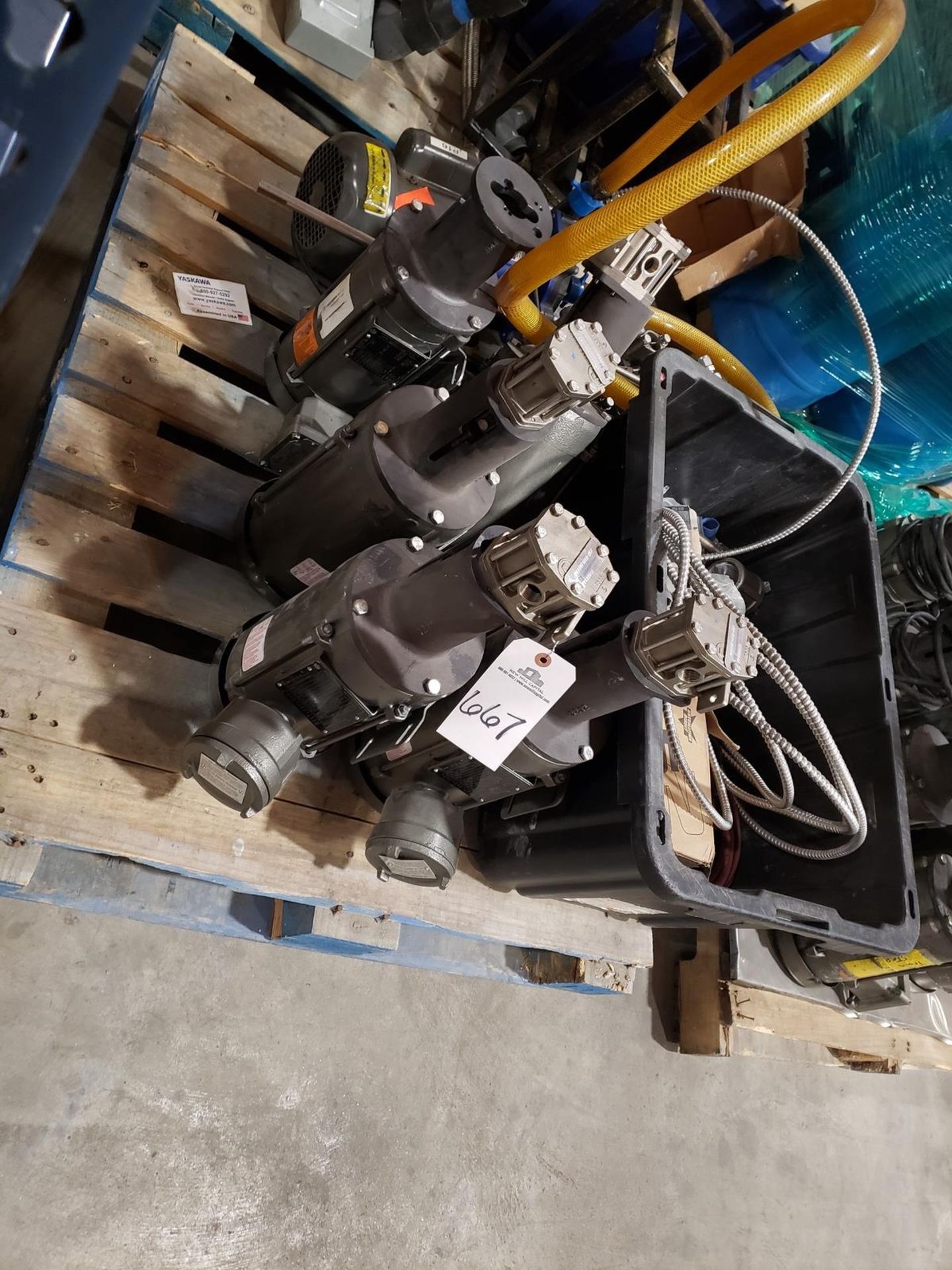 Pallet Lot, Oberdorfer Pumps & Drives | Rig Fee $35